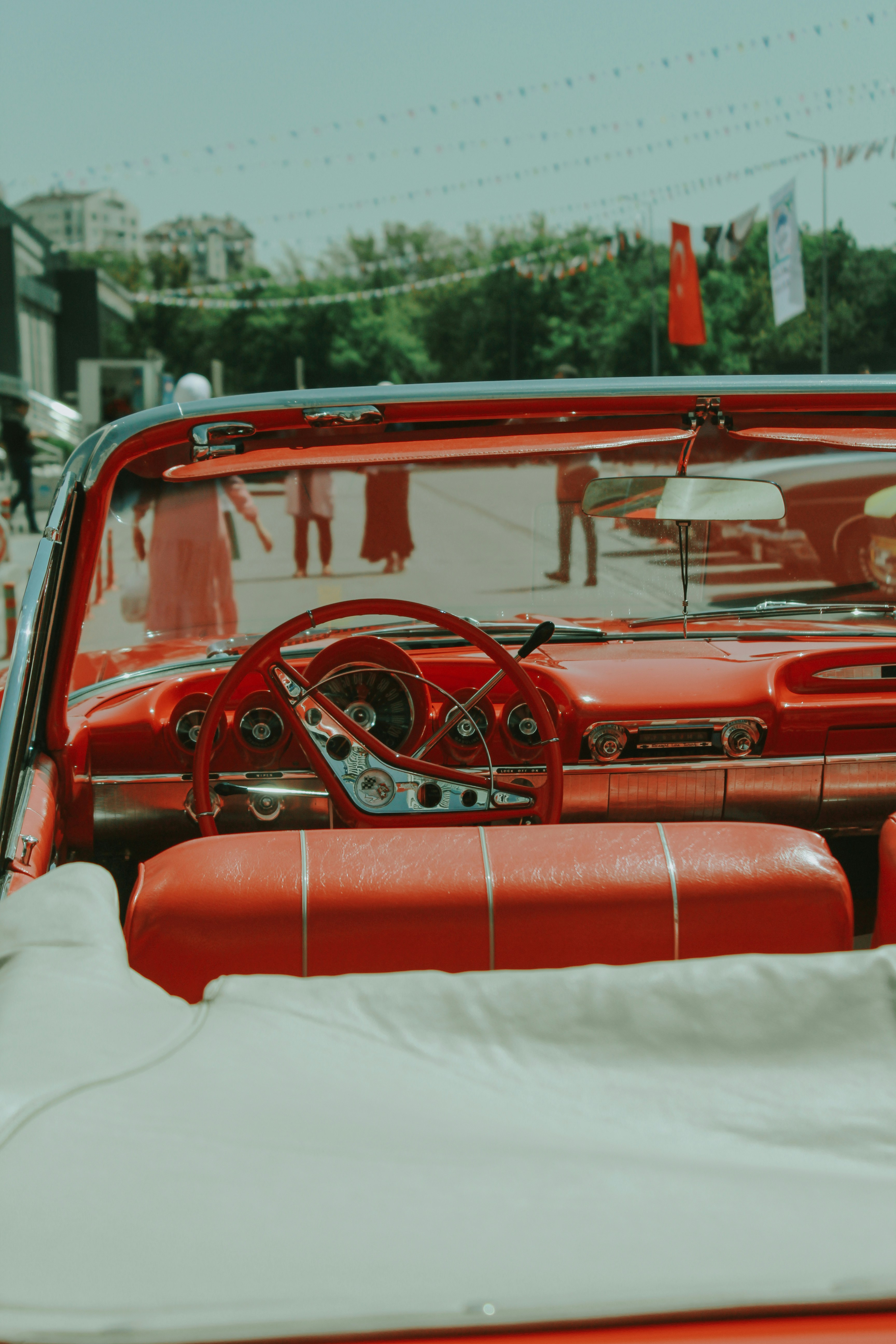 classic car wallpaper, wallpaper, James Bond’s Aston Martin DB5: A 007 Icon 6