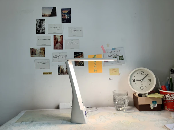 Niki’s office desk with comforting notes and a phone ready for 24/7 calls.