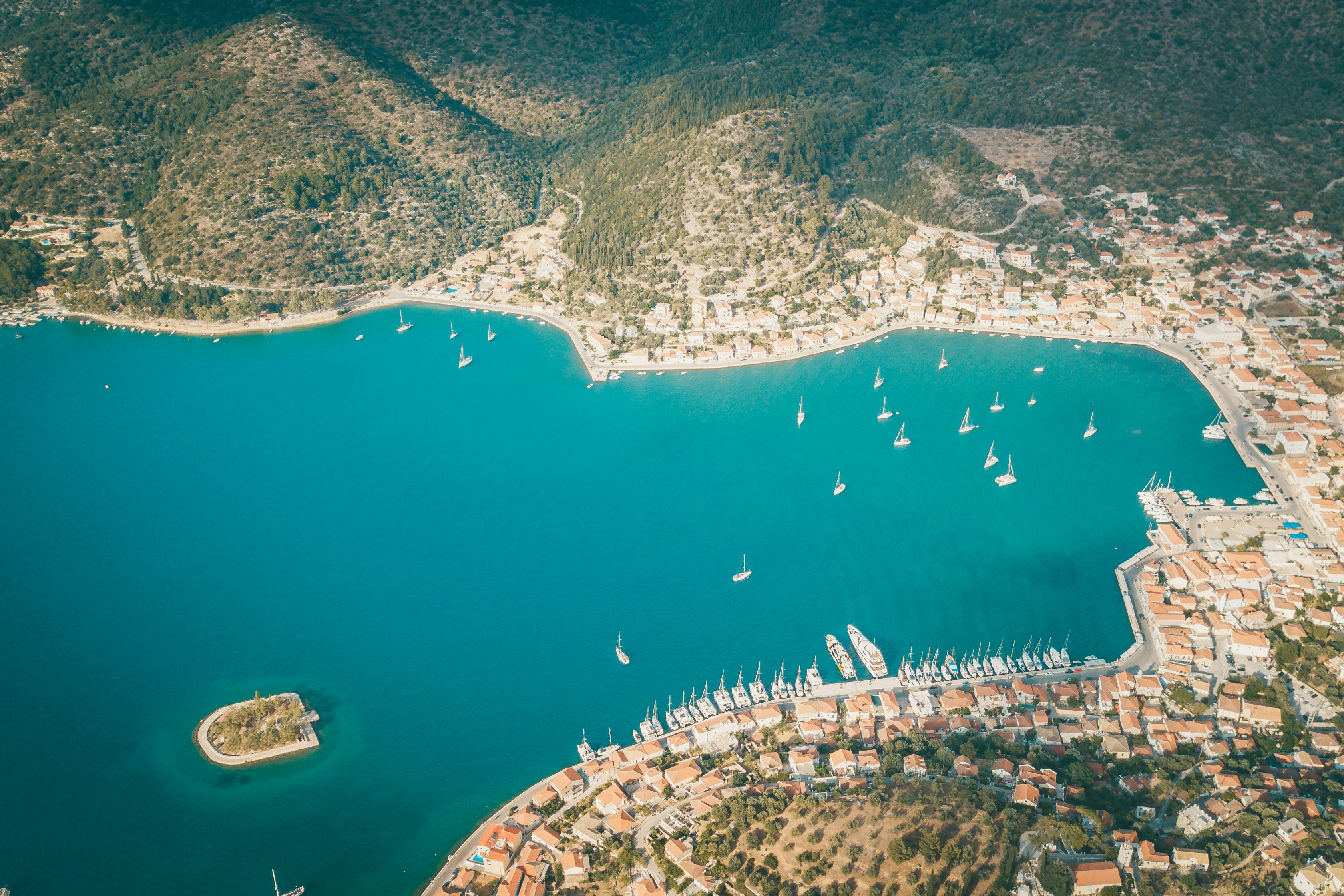 Photo by raimondklavins