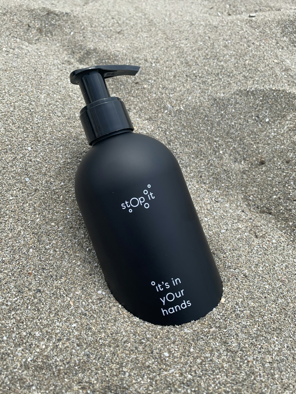 black calvin klein one pump bottle