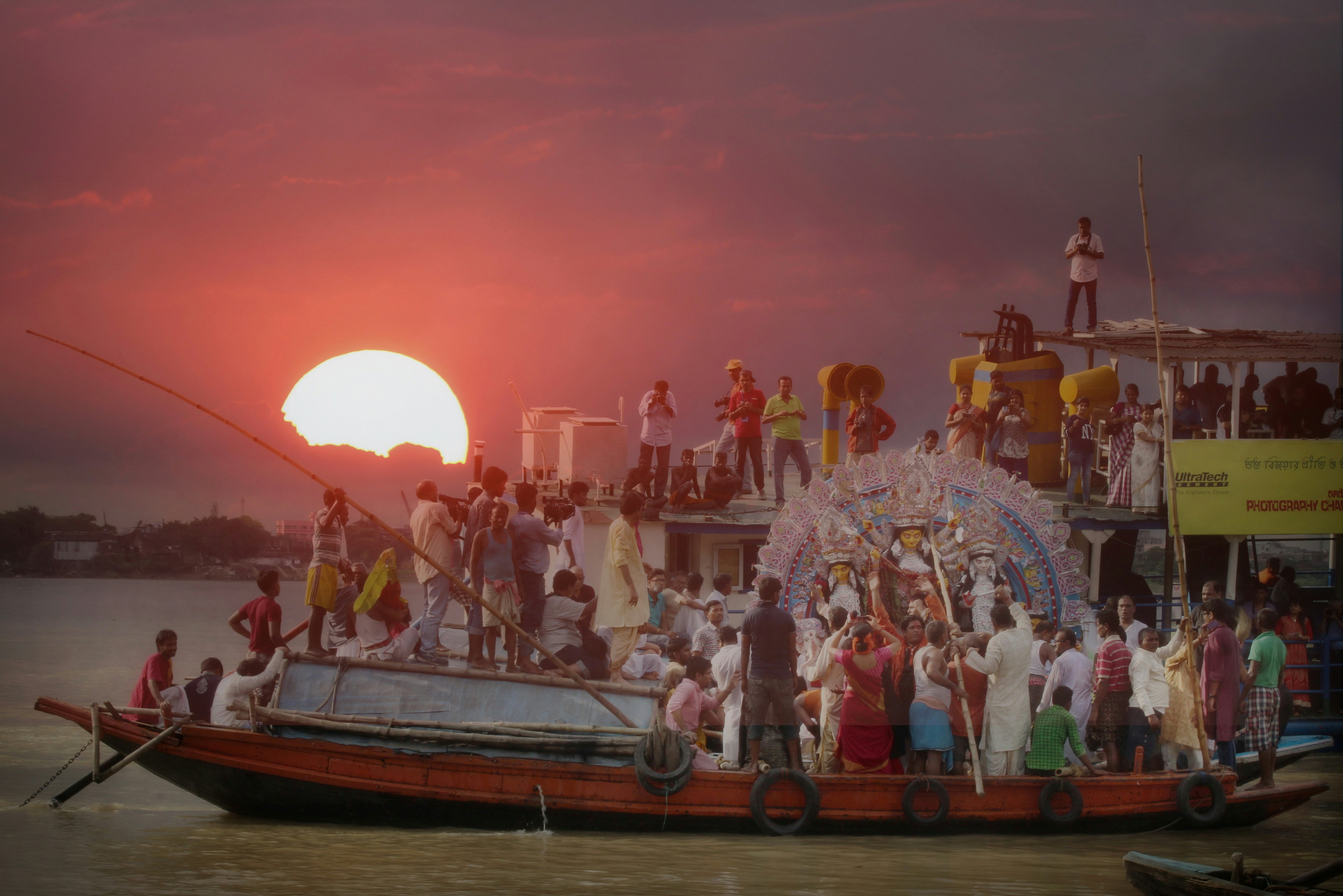 From Laughter to Adventure: Playwrights and Performers Turning Travel into a Stage