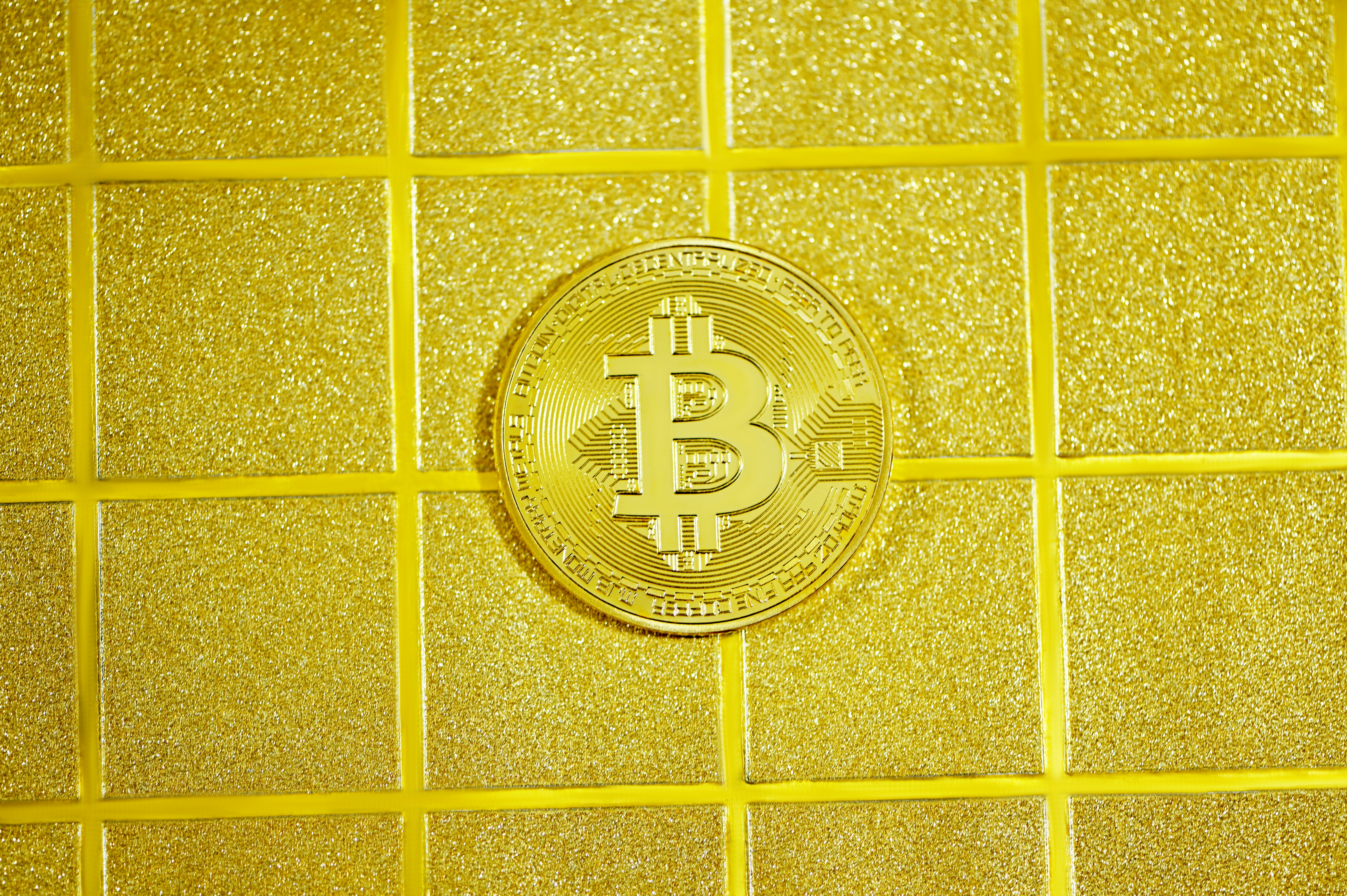 photo-1630464159910-c5d29644c7cf?ixid=M3wxMjA3fDB8MXxzZWFyY2h8MjB8fGJpdGNvaW4lMjBjYXNpbm8lMjBzd2l0emVybGFuZHxlbnwwfHx8fDE3NTI0NTg1NDd8MA\u0026ixlib=rb-4.1.0