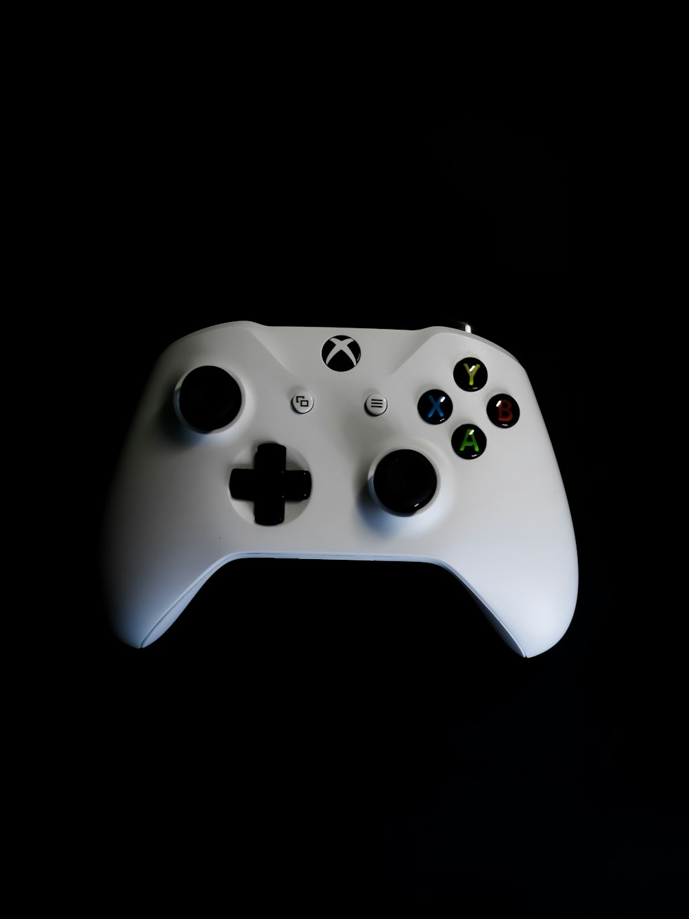 white xbox one game controller