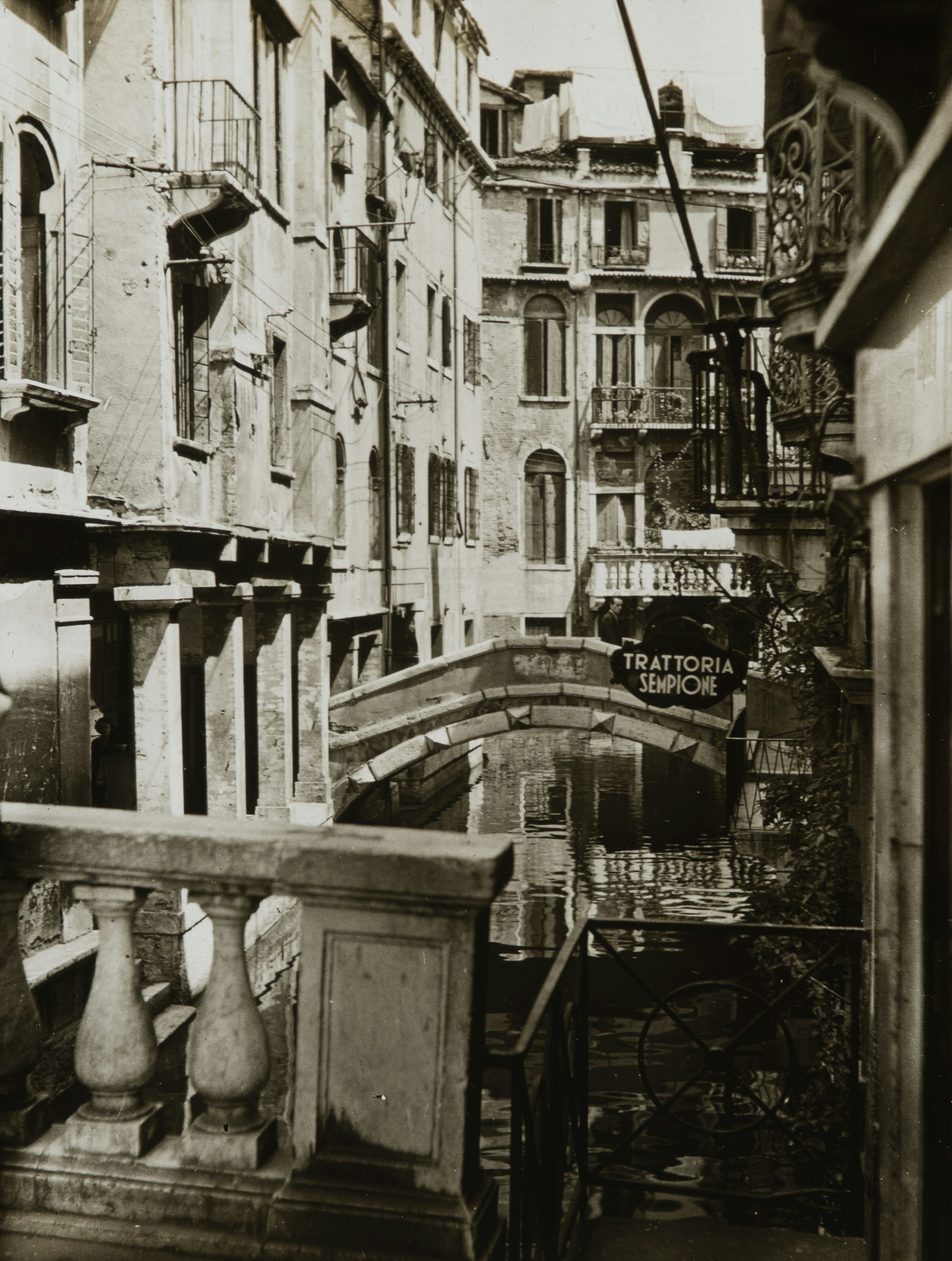 Photo by socialhistoryarchive