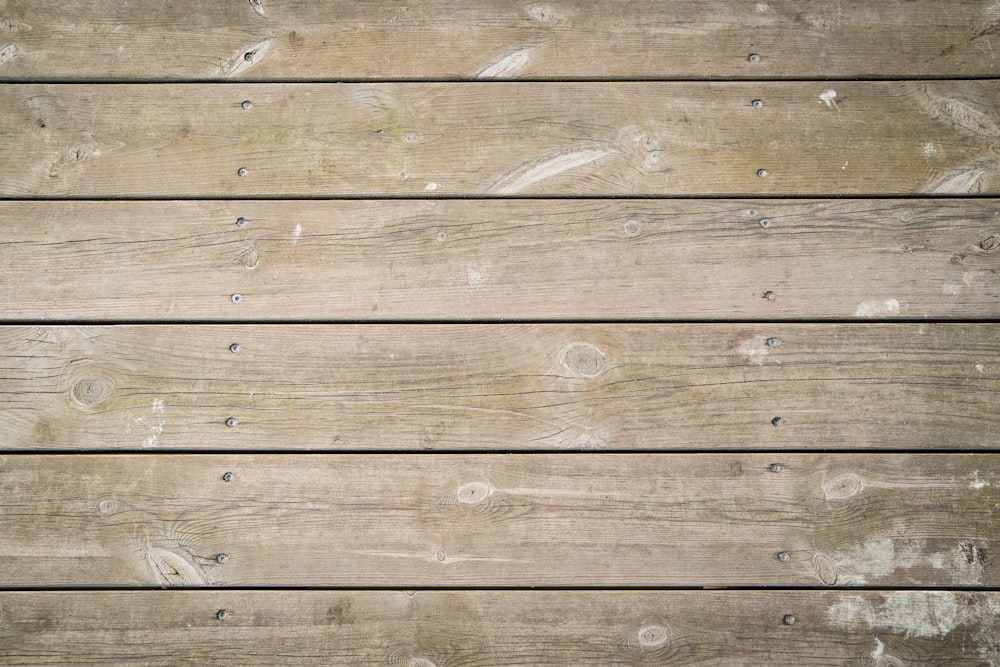 tablón de madera marrón en fotografía de primer plano