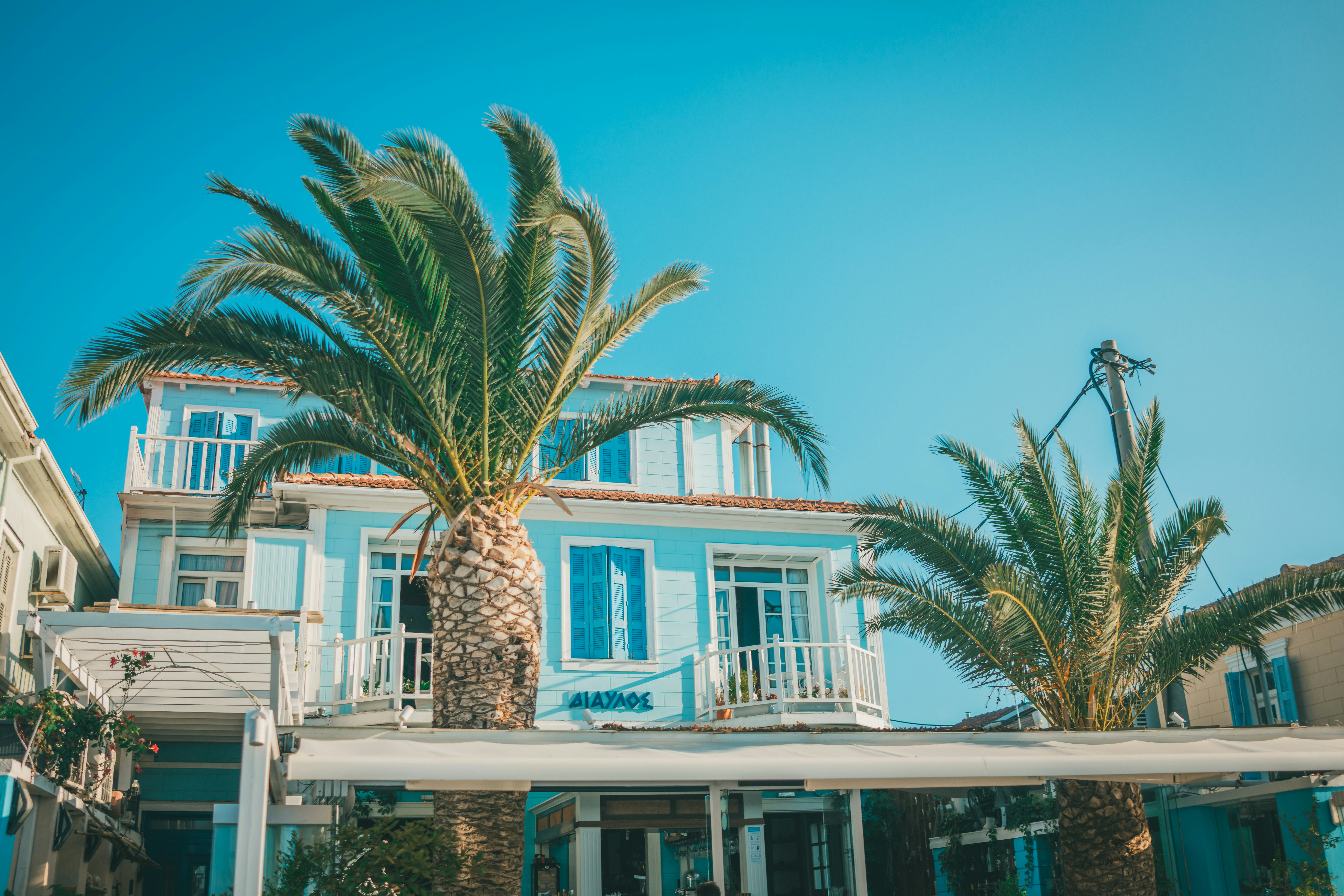 Photo by raimondklavins