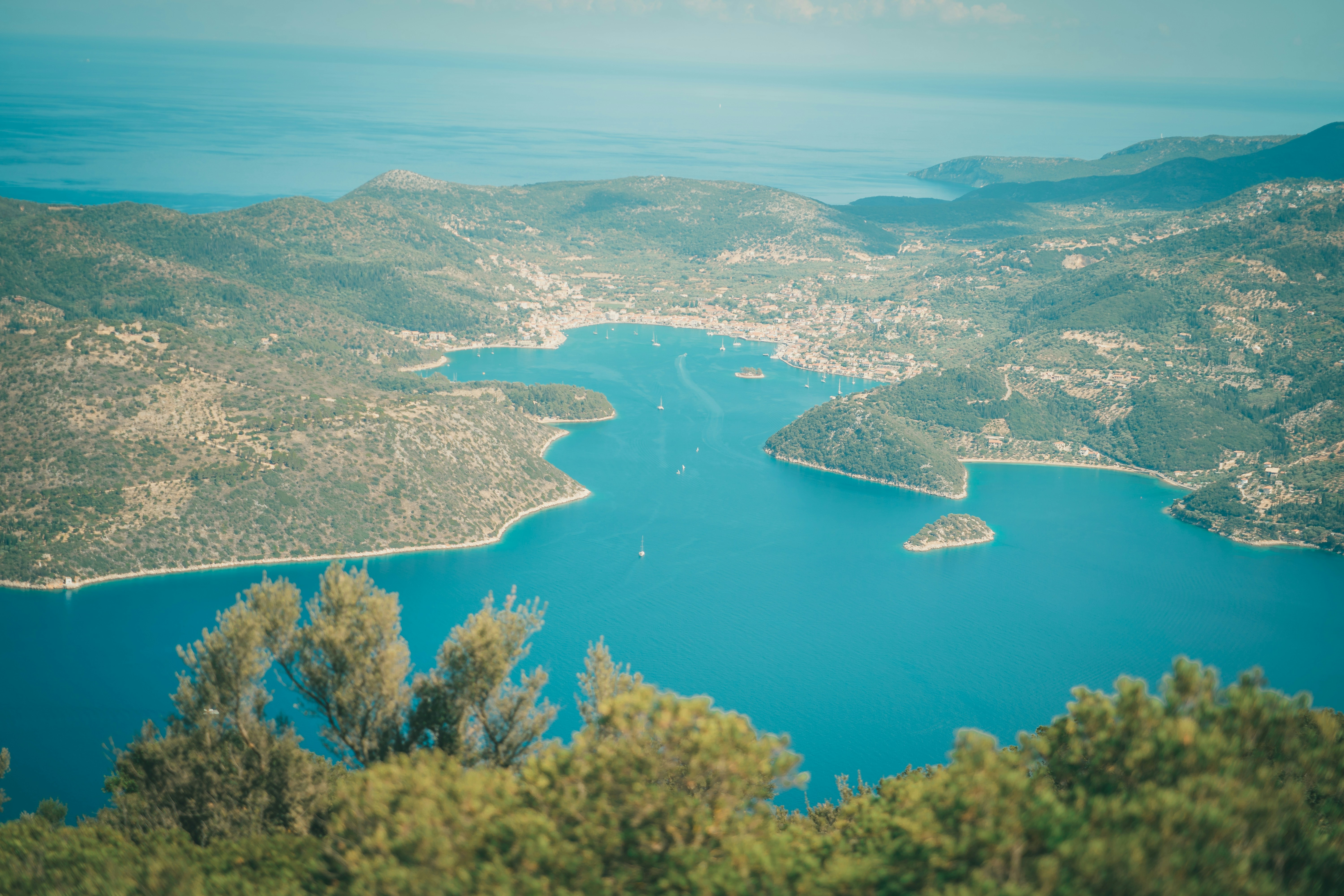 Photo by raimondklavins