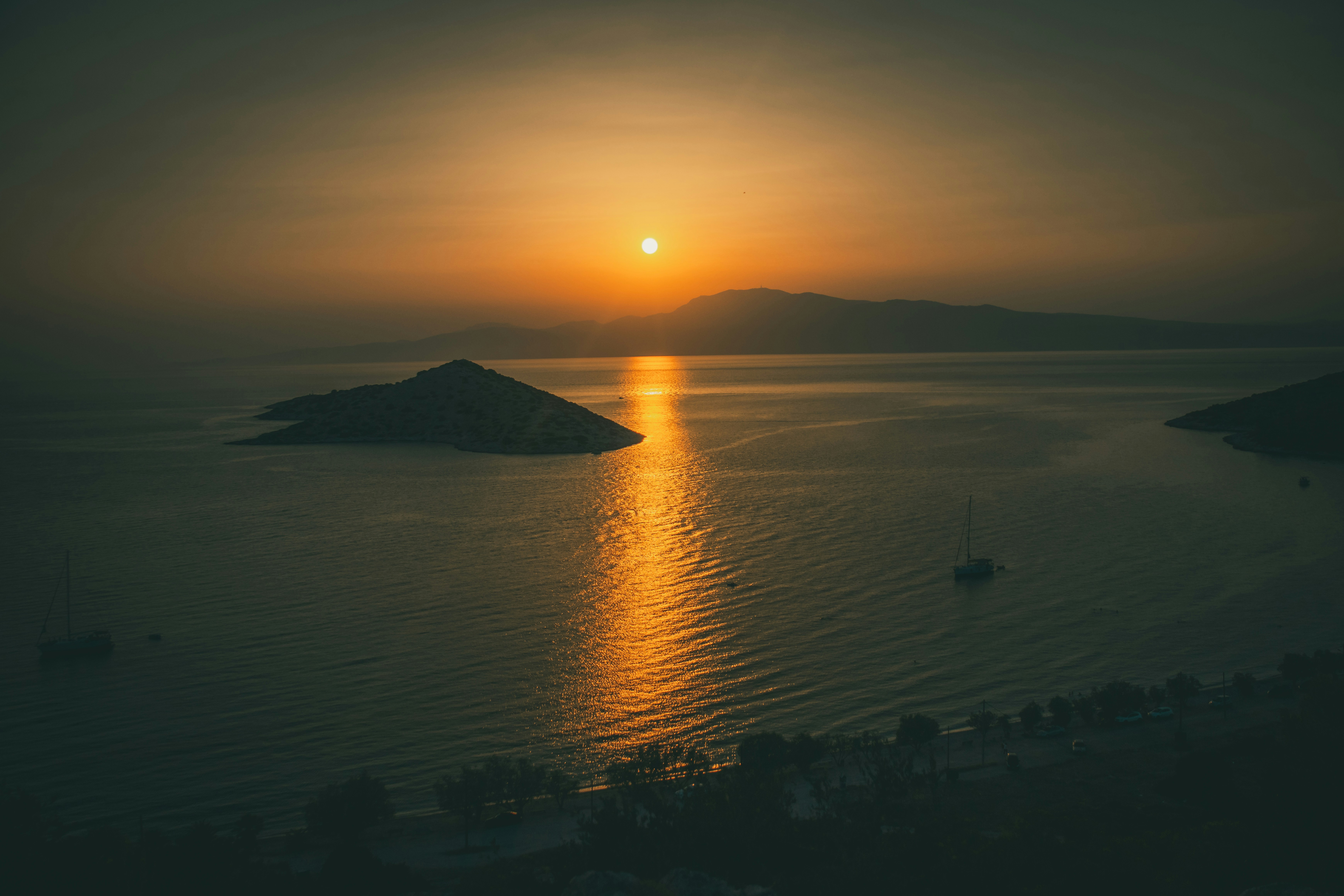 Photo by raimondklavins