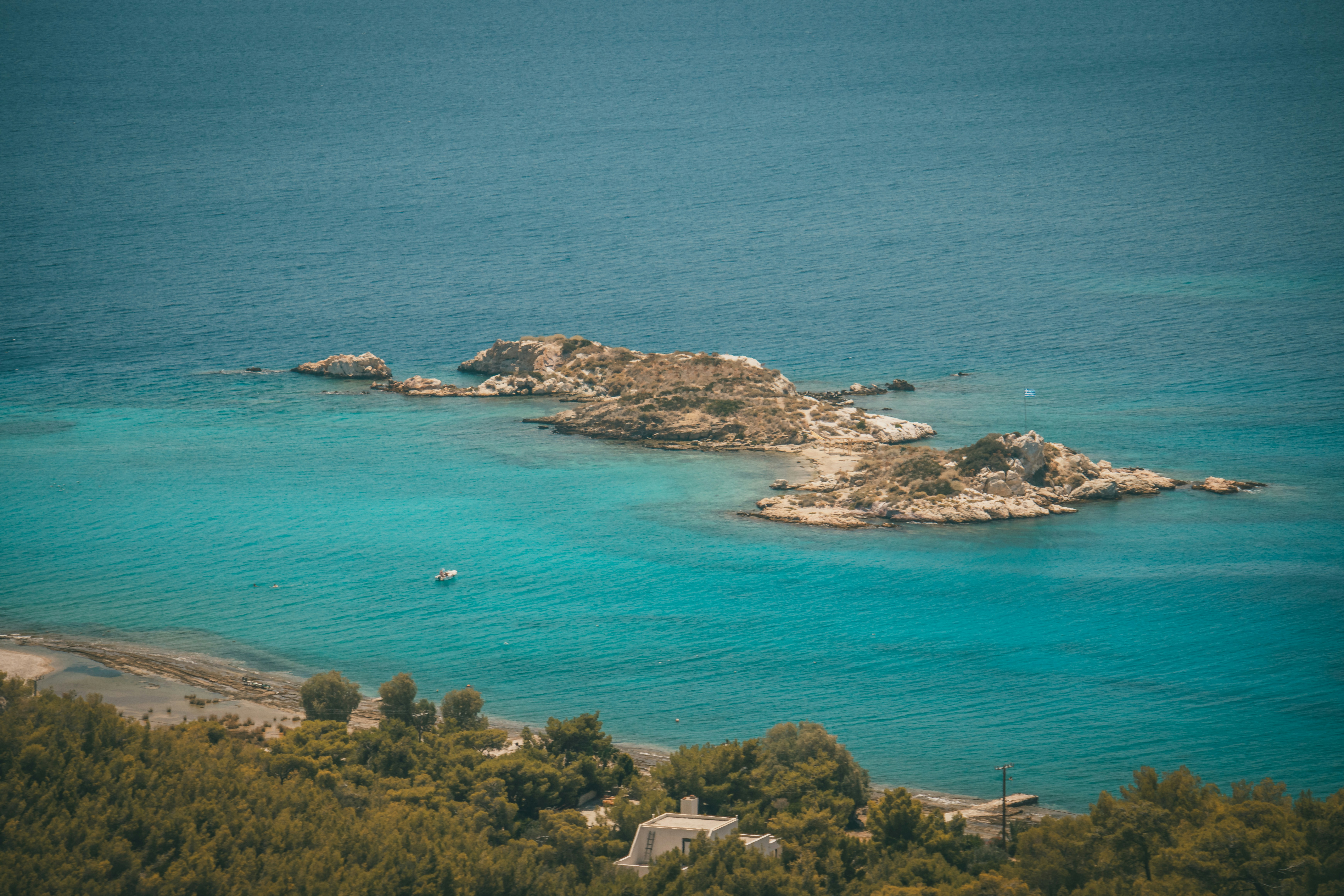 Photo by raimondklavins