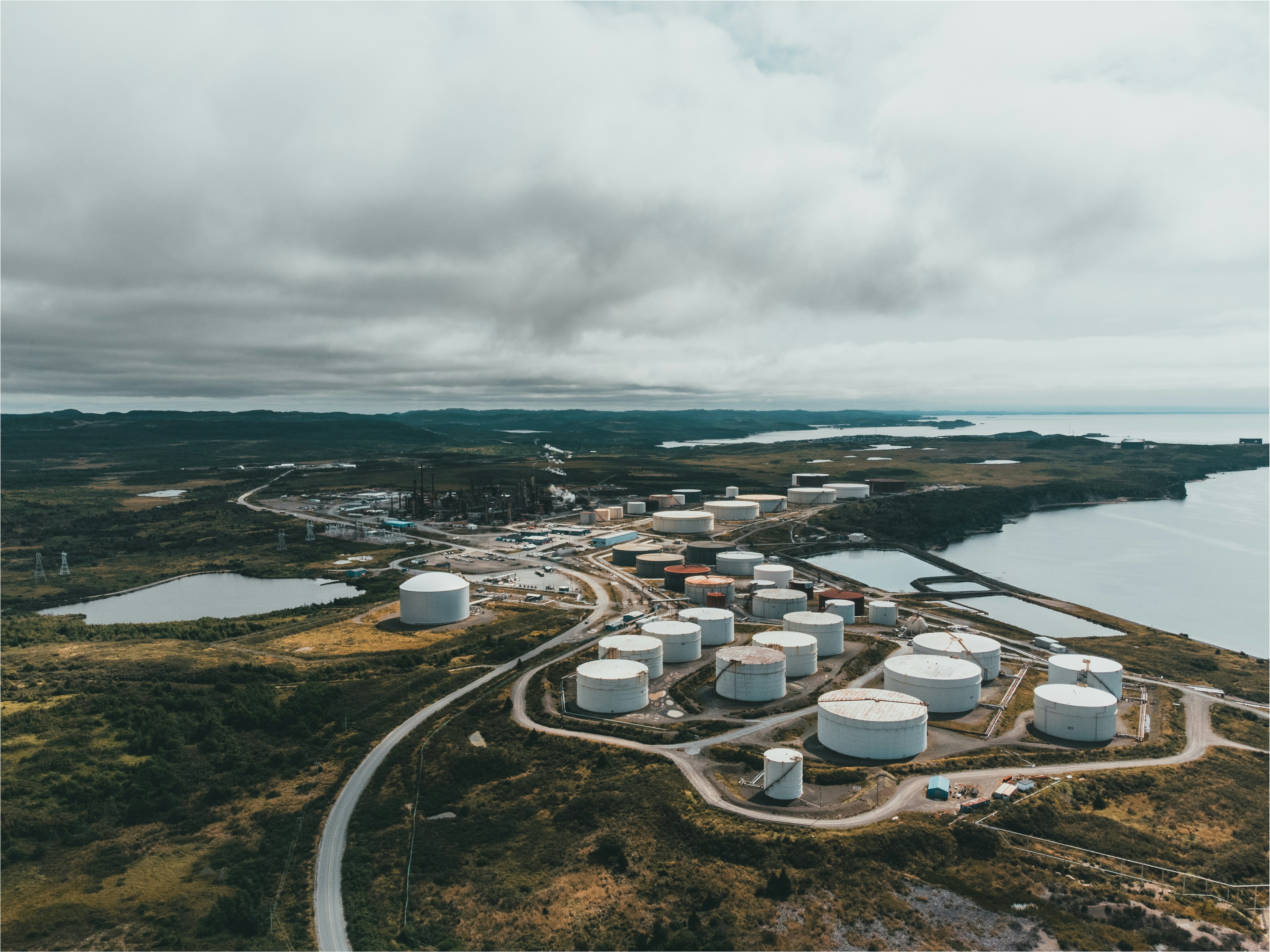 Industrial tanks and infrastructure — environmental assessment