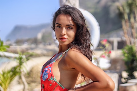 woman in red top onlyfans