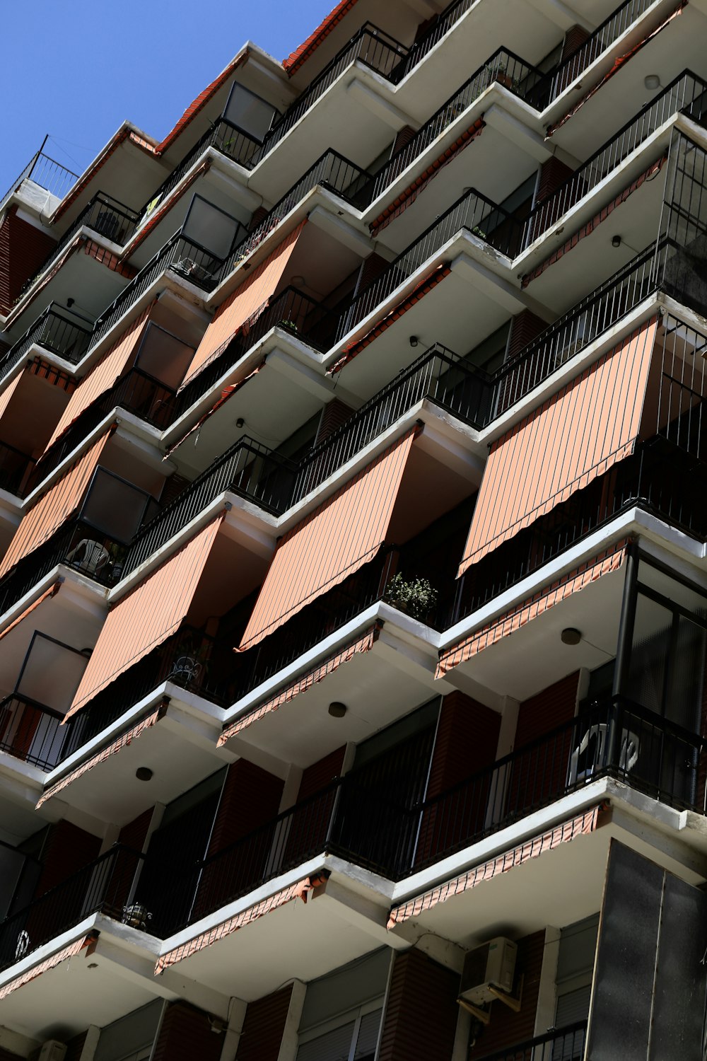 brown and white concrete building