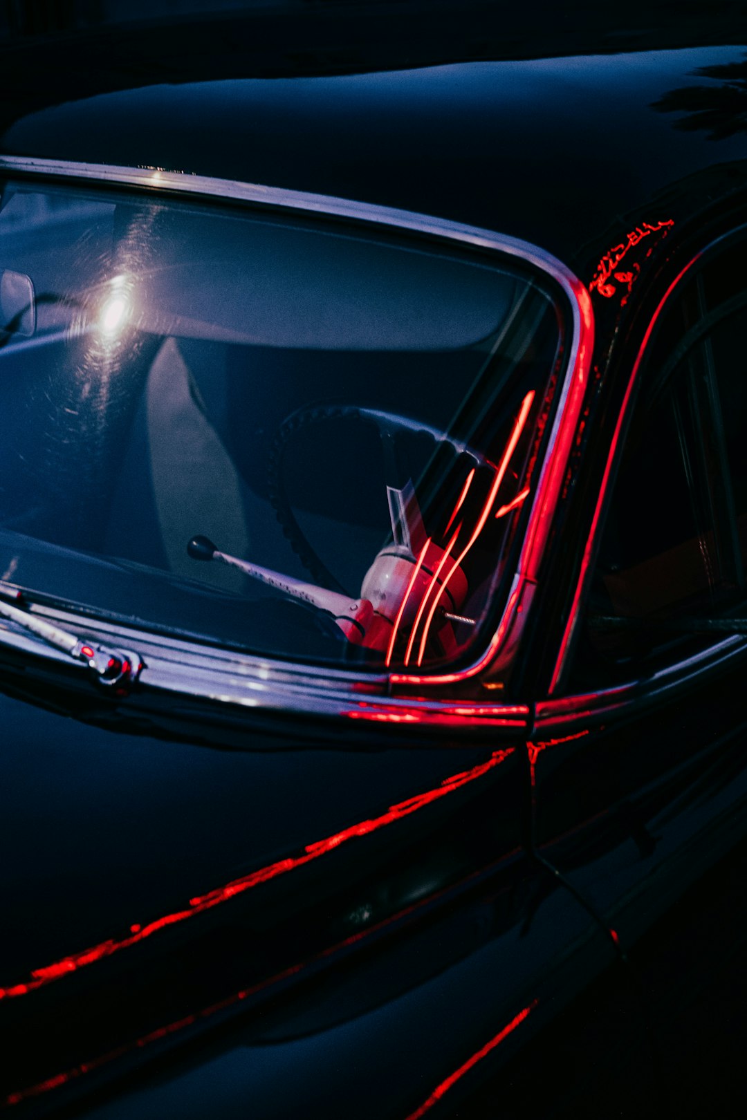 black car with red light