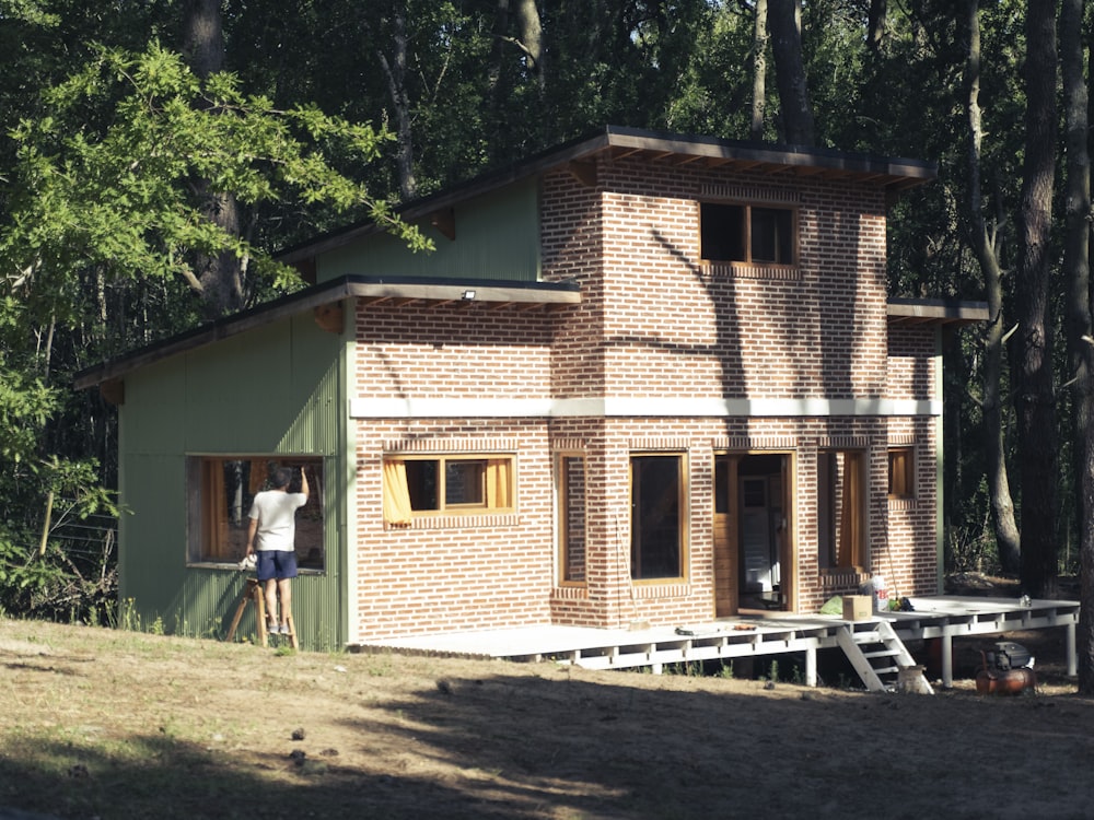 brown and white concrete house