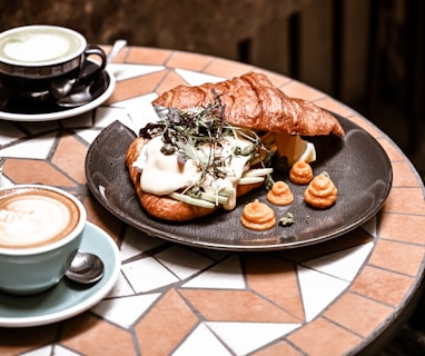 brown bread on brown ceramic plate