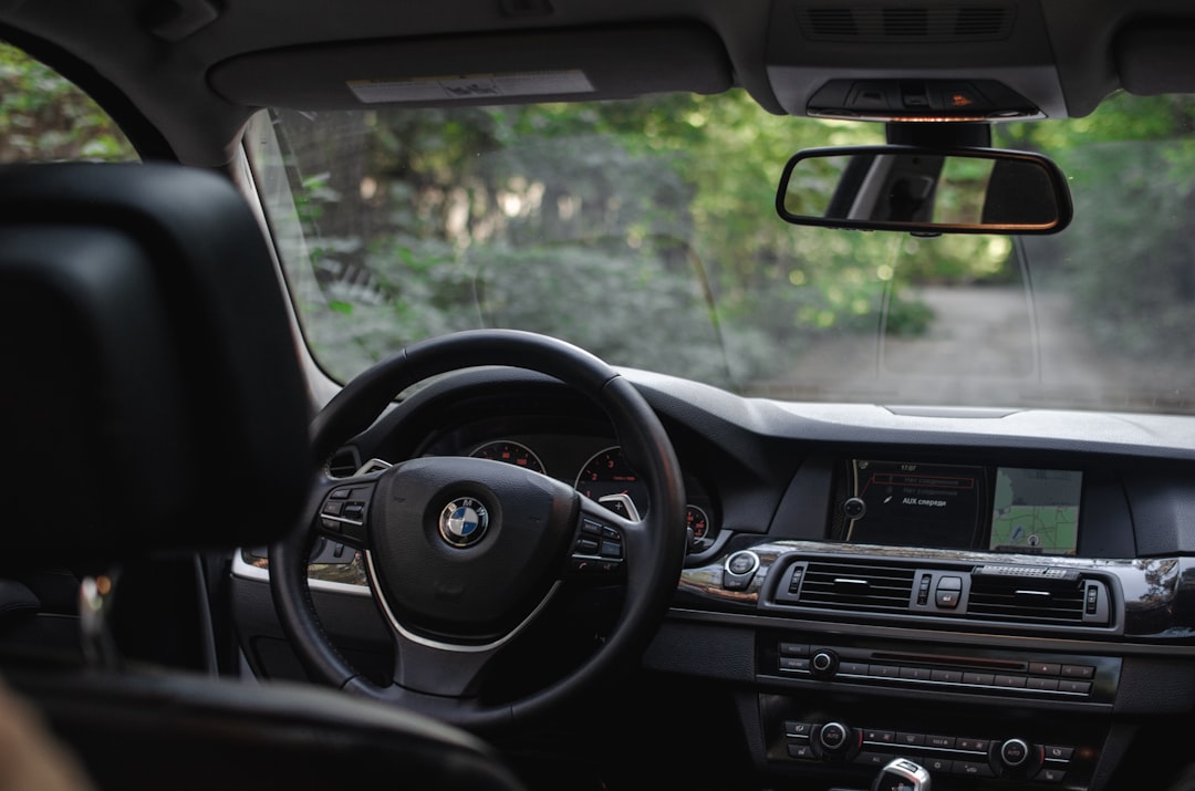 black bmw car steering wheel,