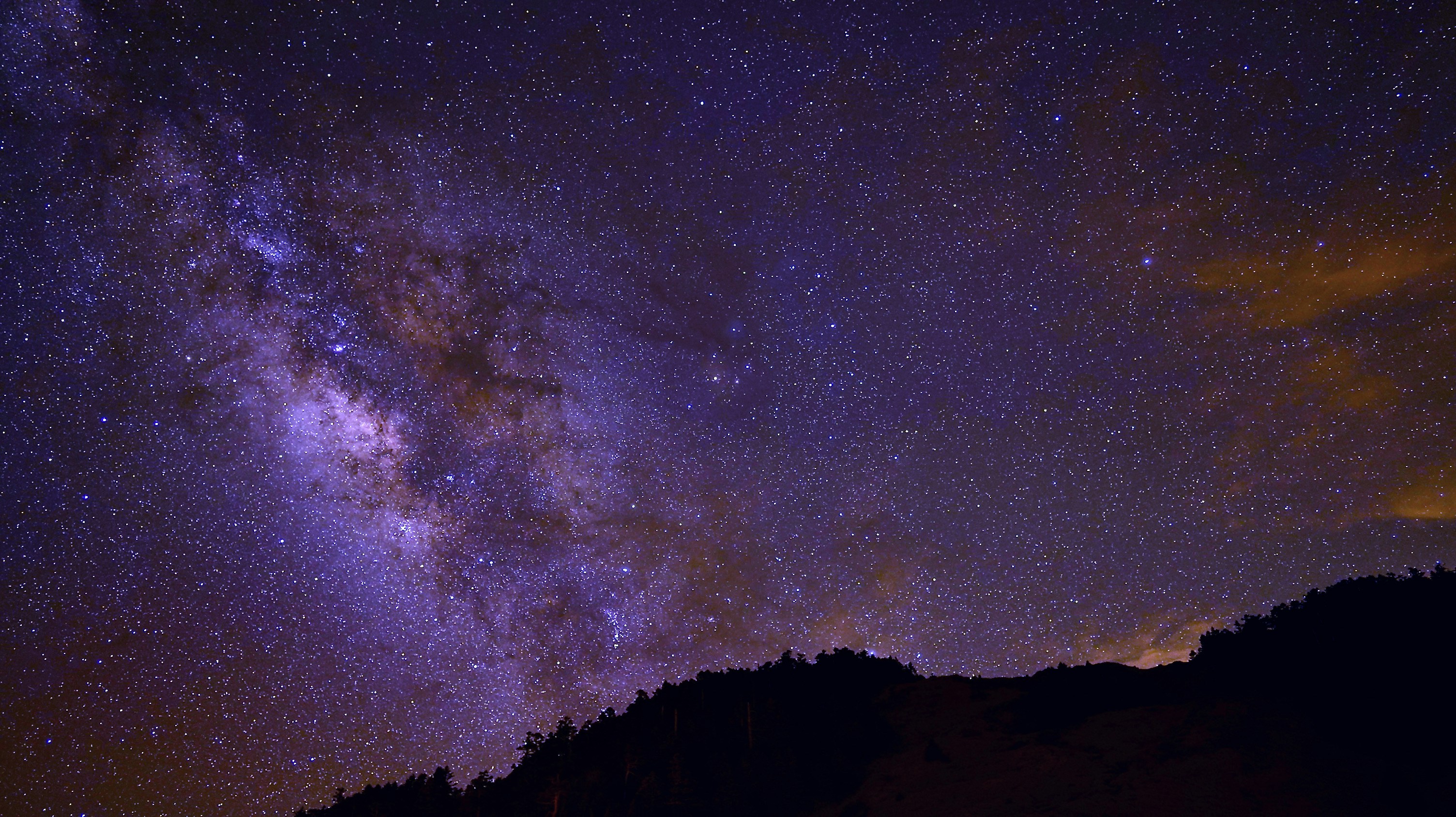 Photo by zhouyudesign