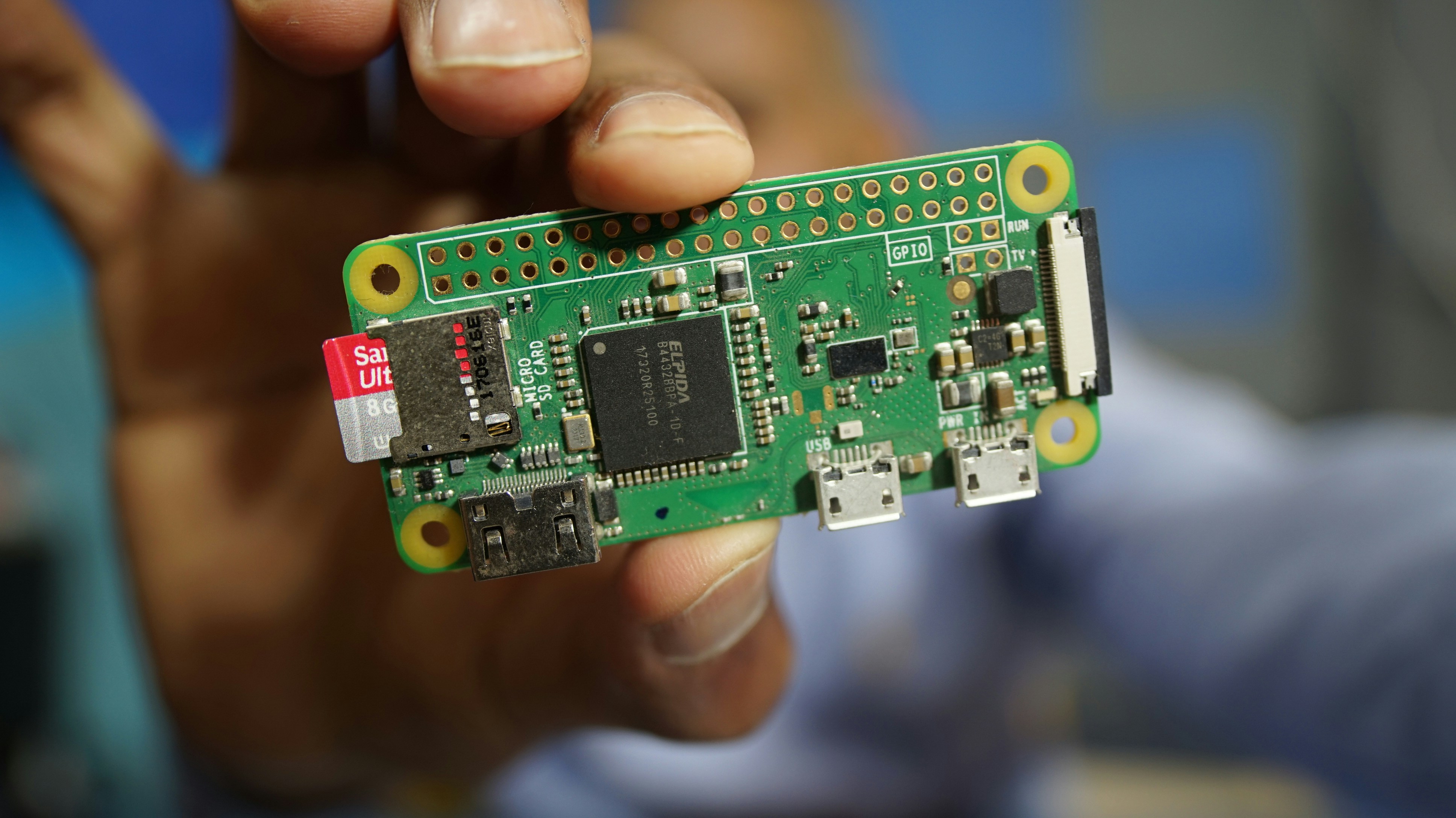 green and black computer ram stick