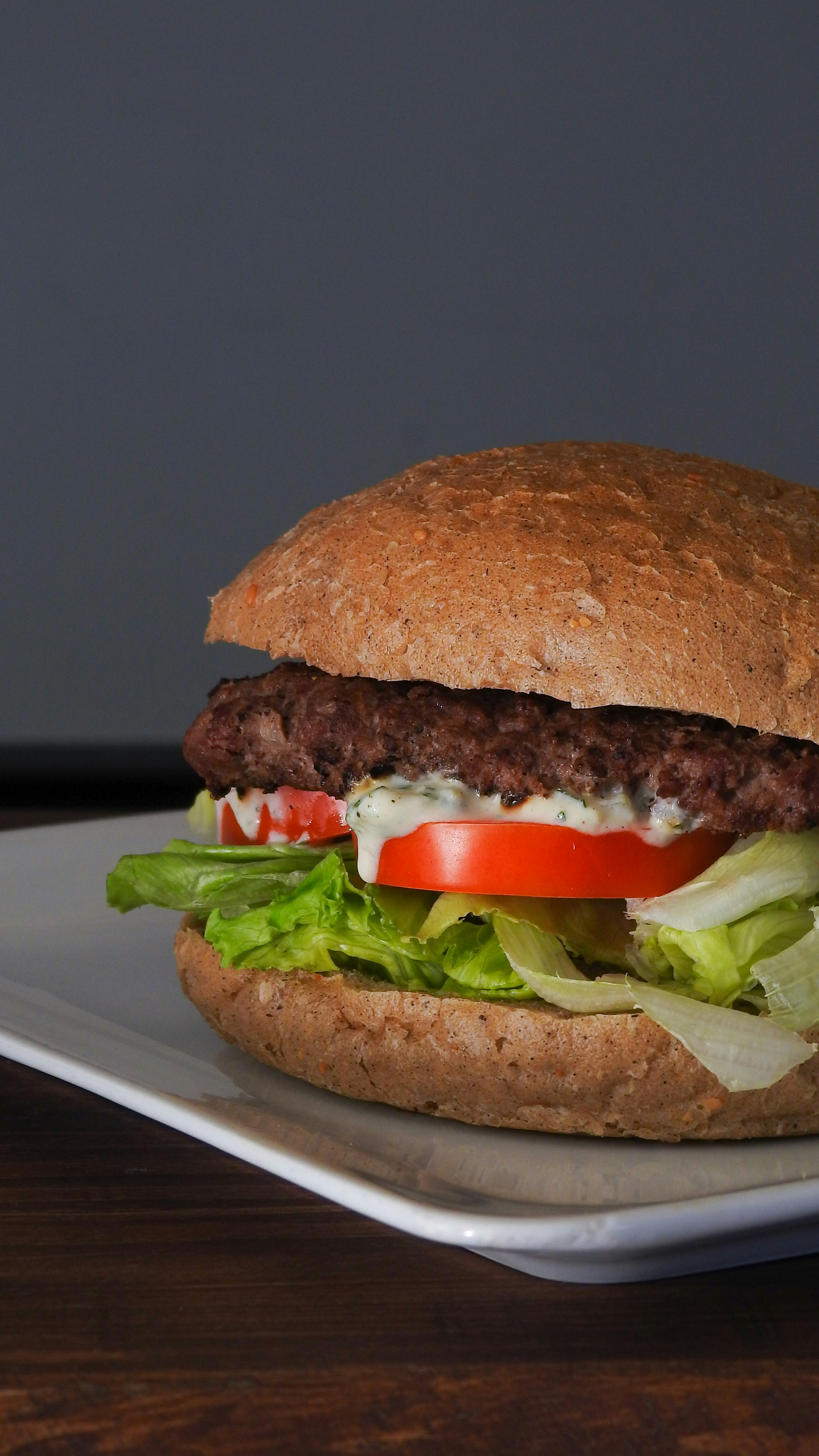 burger with lettuce and tomato