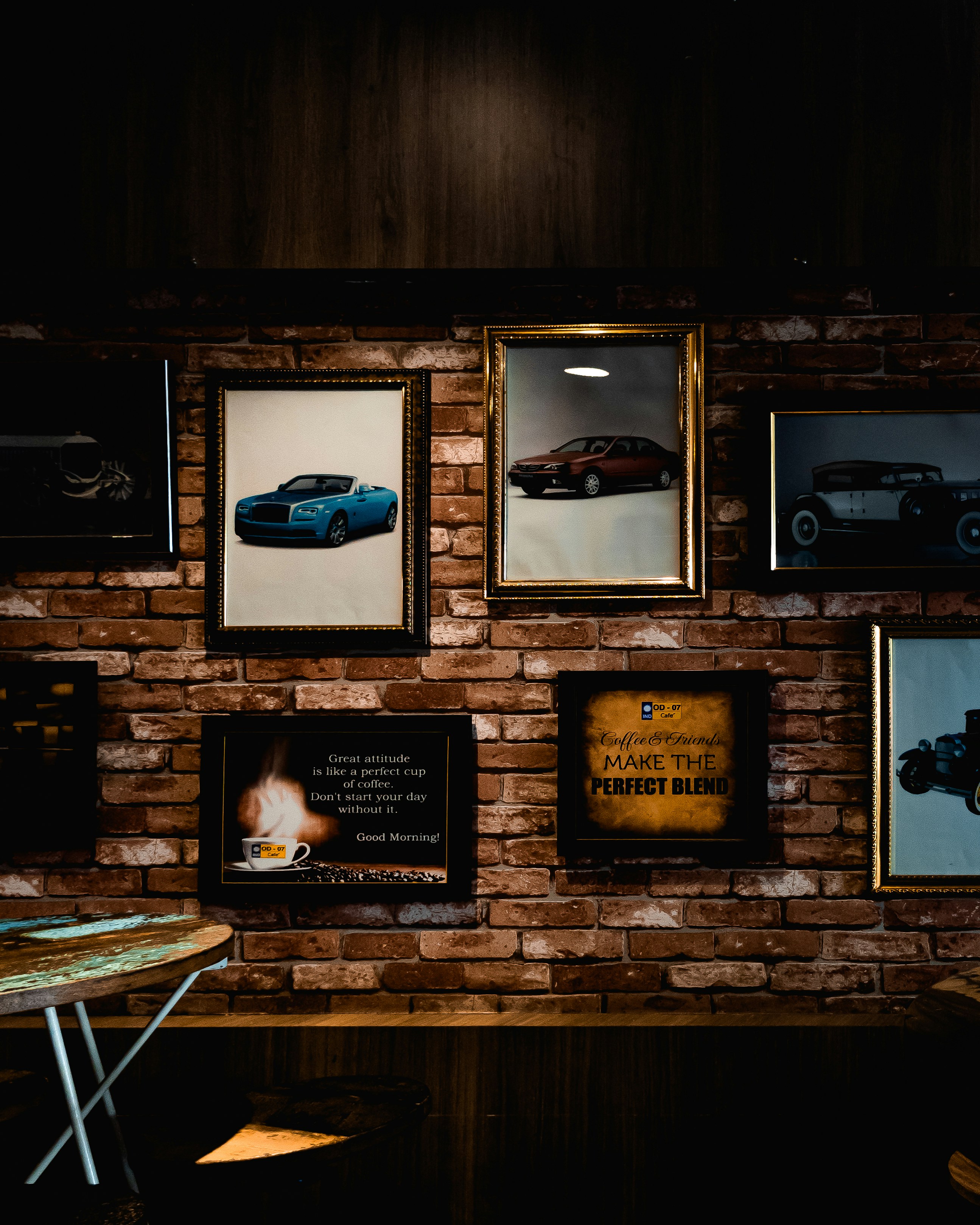 car wallpaper, iPad background, sports car, vintage car, ilustrasi artikel Stunning Tablet Optimized Car Wallpapers for iPad Pro 7