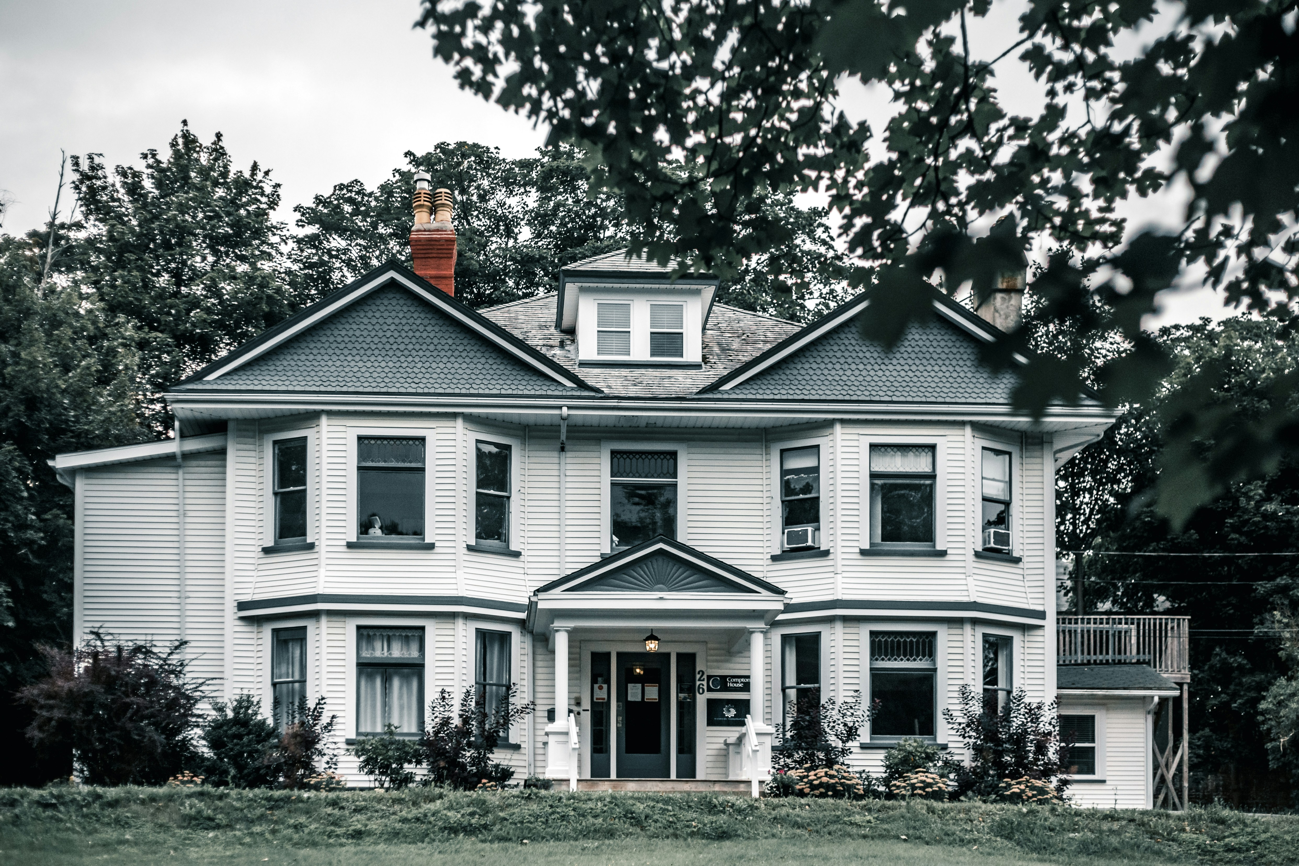 Photo by introspectivedsgn