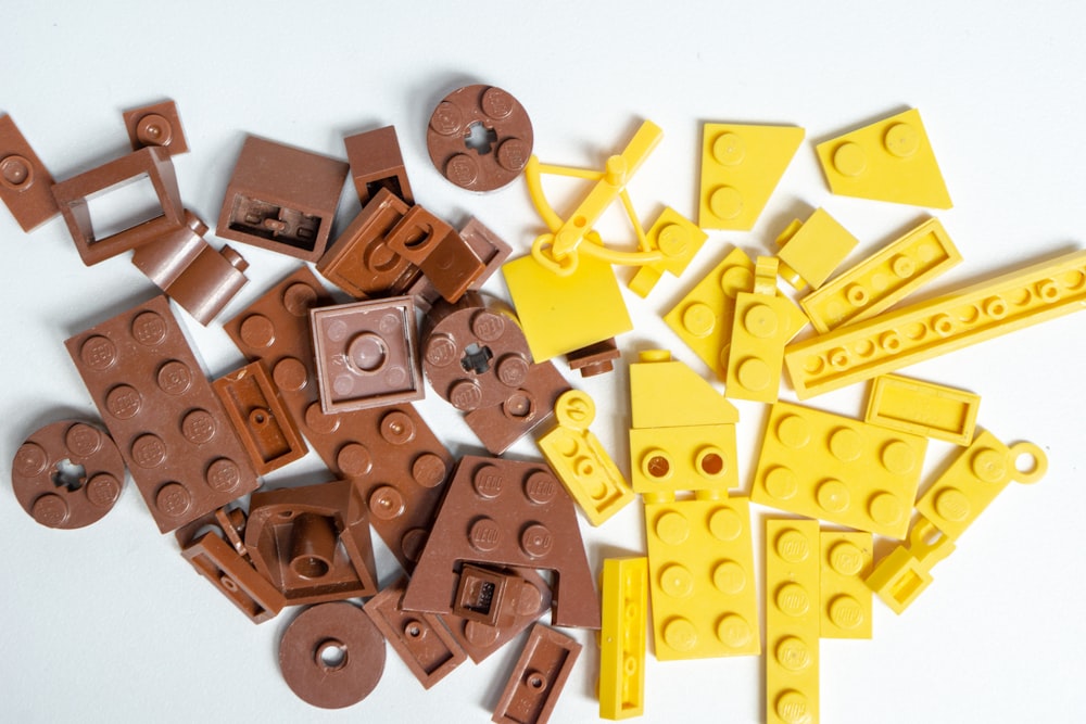 brown and yellow lego blocks