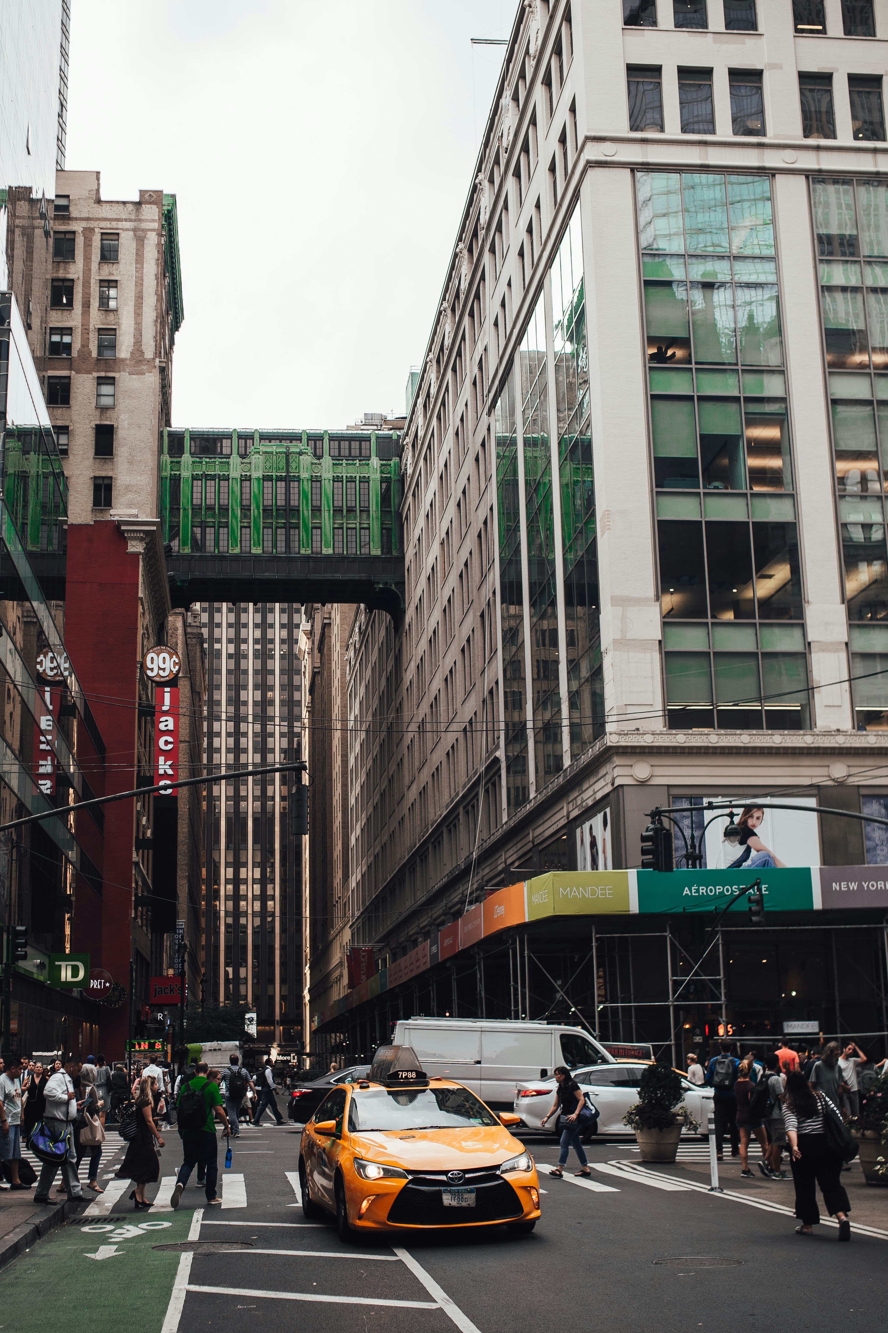 Photo by bennyrotlevy