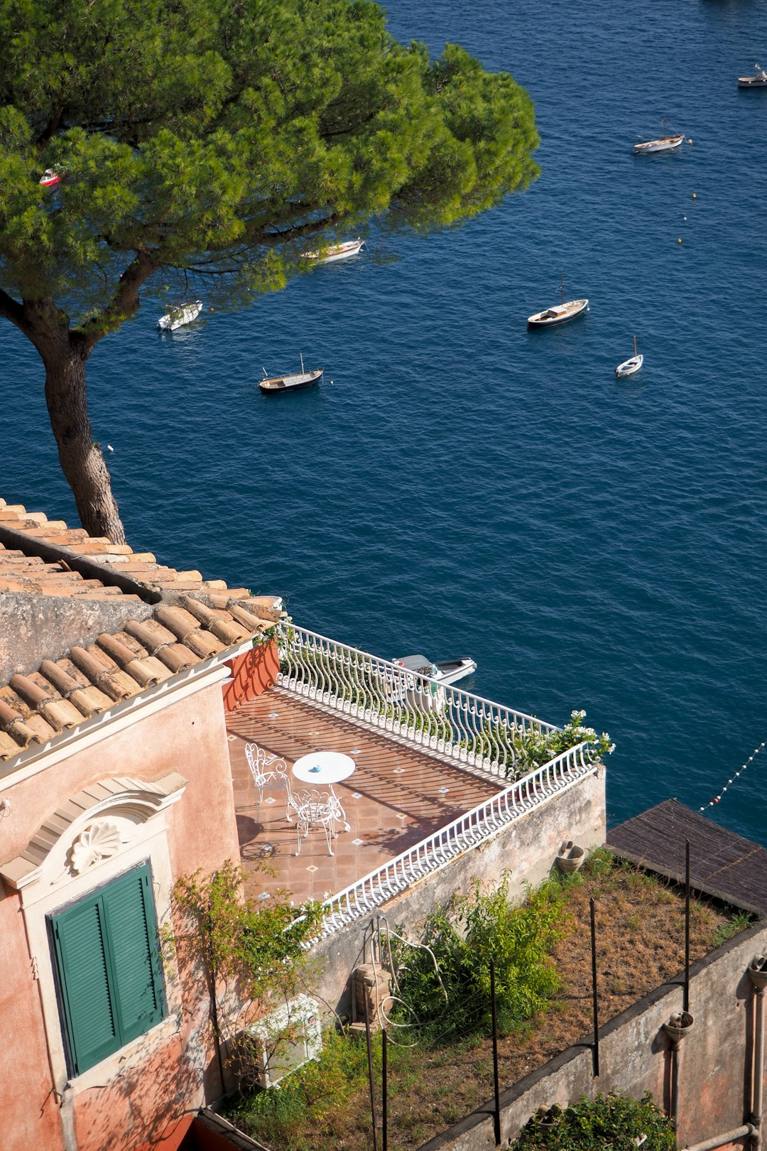 aerial view of white boat on sea during daytime