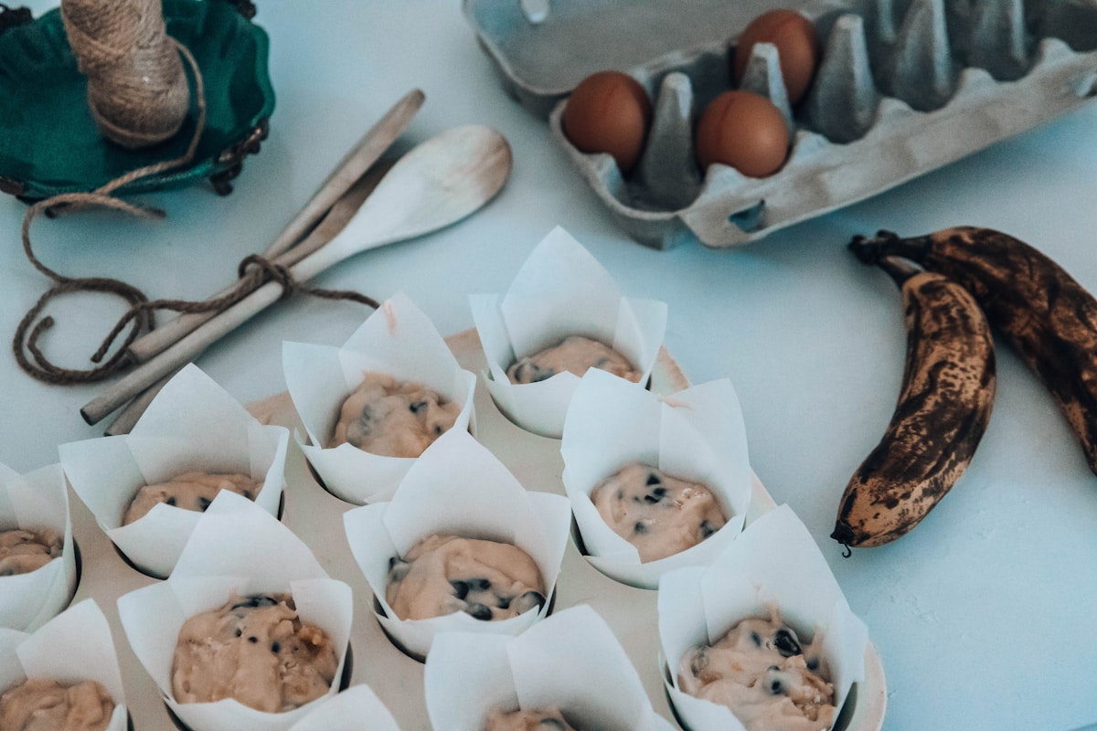 Can you make cocoa muffins with fruit puree and no added sugar?