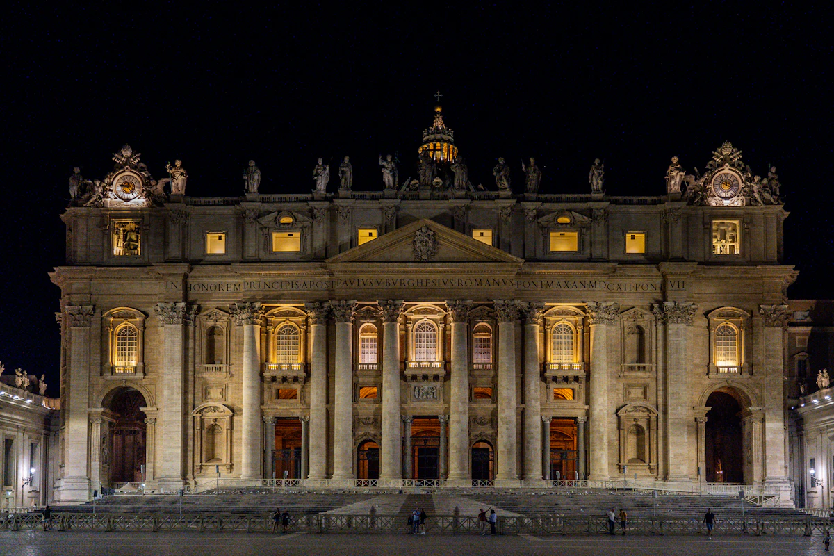 Prati Roma - San Pietro noaptea