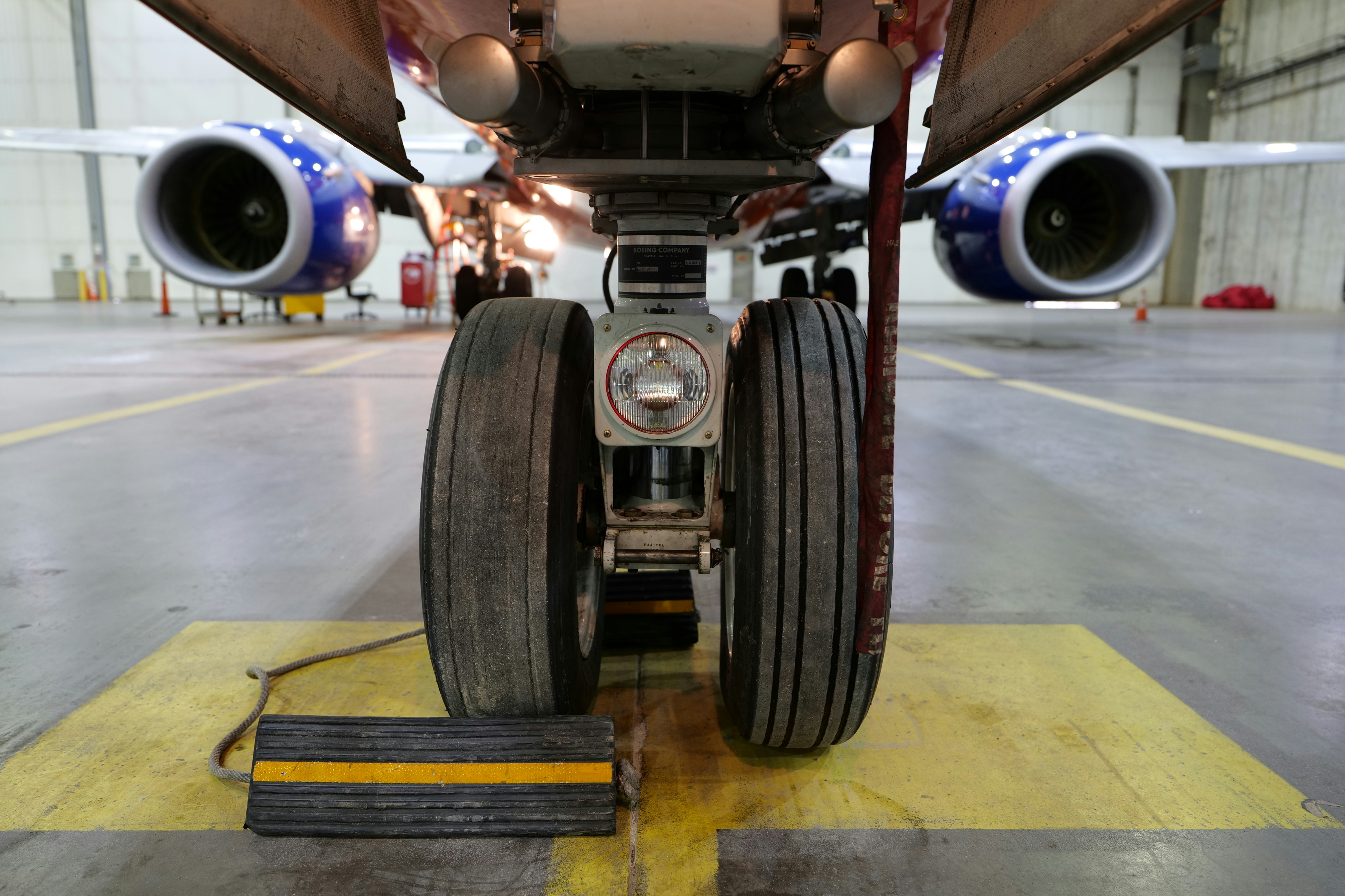 black and gray vehicle wheel, 
