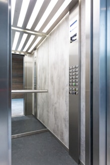 NCO CLeaners ascenseur nettoyé