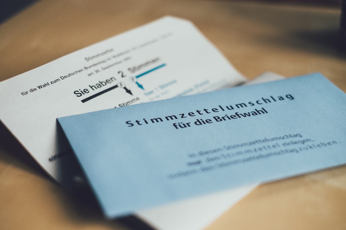 Cover image for Teamdynamik in hybriden Entwicklungsteams optimieren