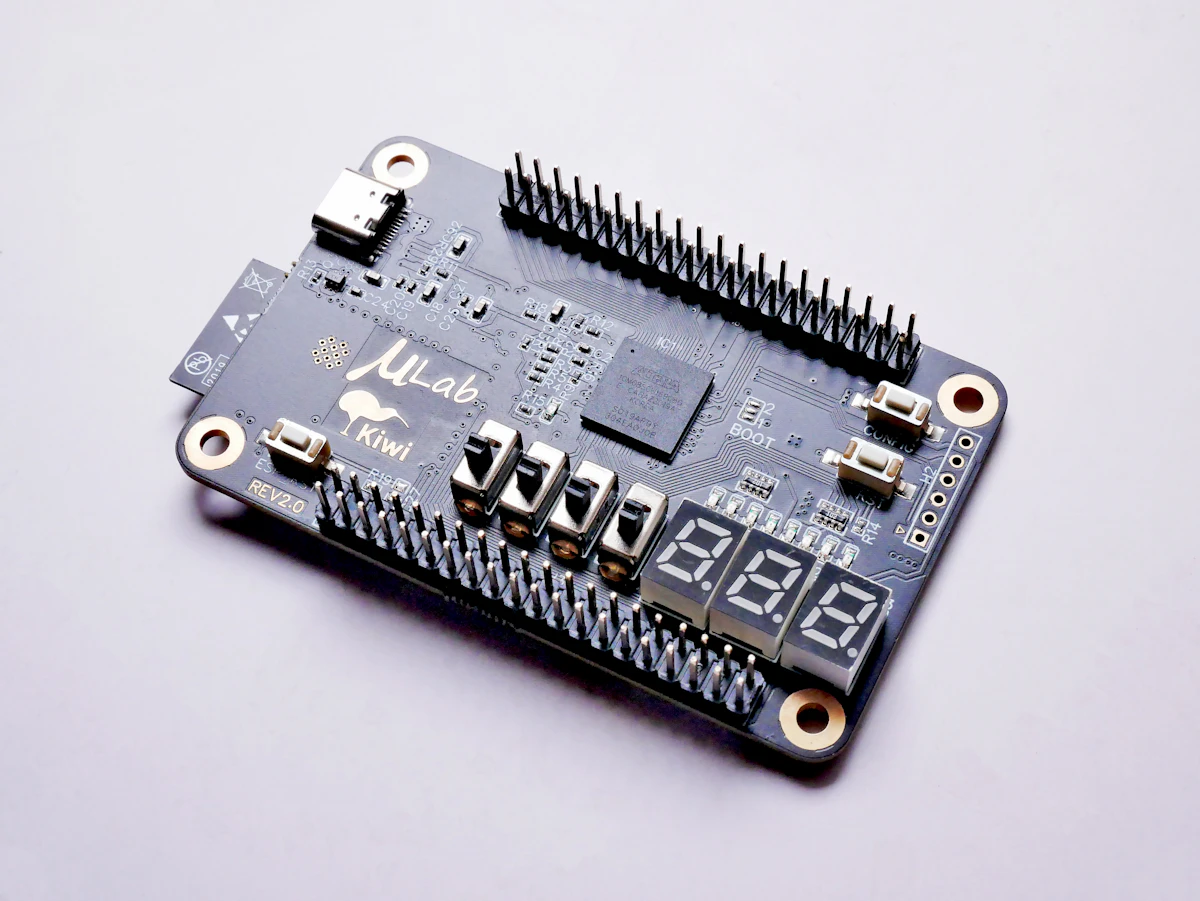ESP32-C3 soldered to a 1.28-inch round display showing ADS-B radar
