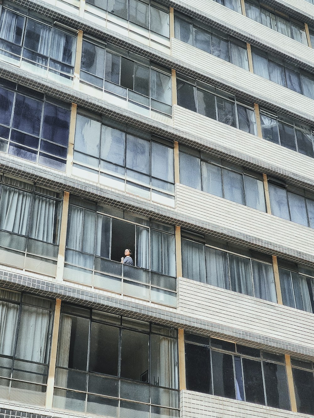 brown and white concrete building