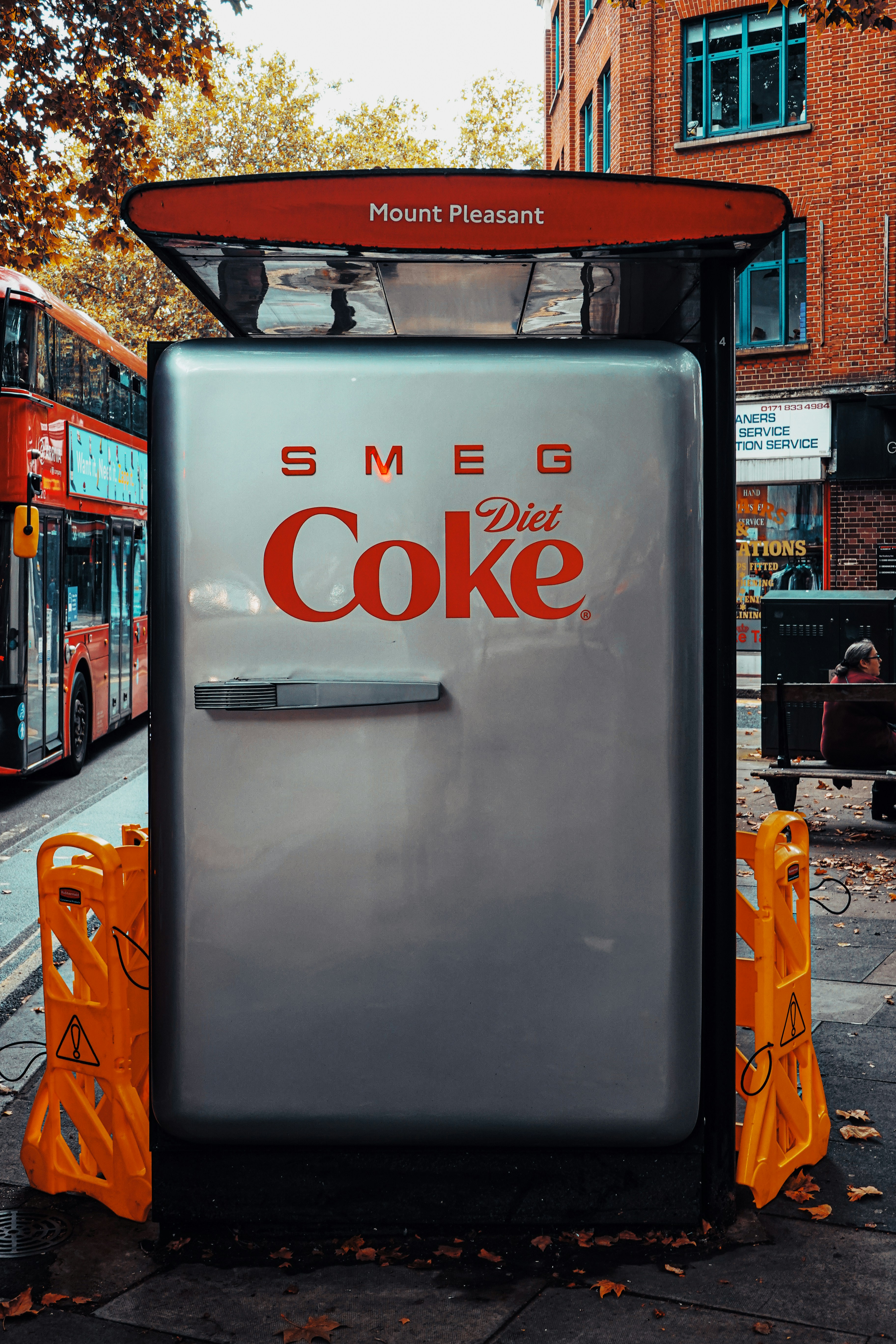 photo-1631459191844-db2af67b8a17?ixid=M3wxMjA3fDB8MXxzZWFyY2h8MzF8fGFpJTIwbWFya2V0aW5nfGVufDB8fHx8MTc1MzczNDMyNXww%5Cu0026ixlib=rb-4.1.0