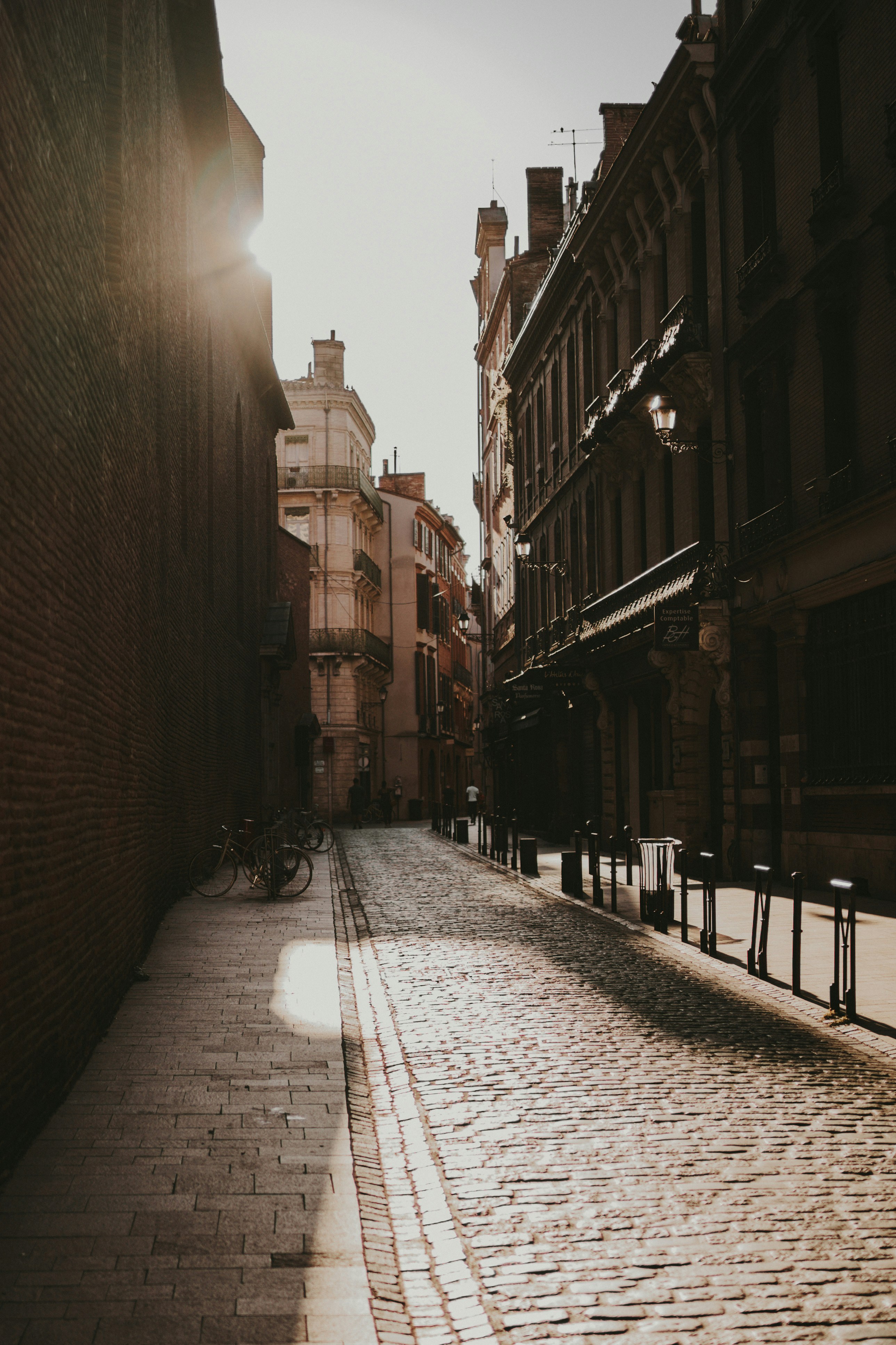 Choose from a curated selection of sun photos. Always free on Unsplash.
