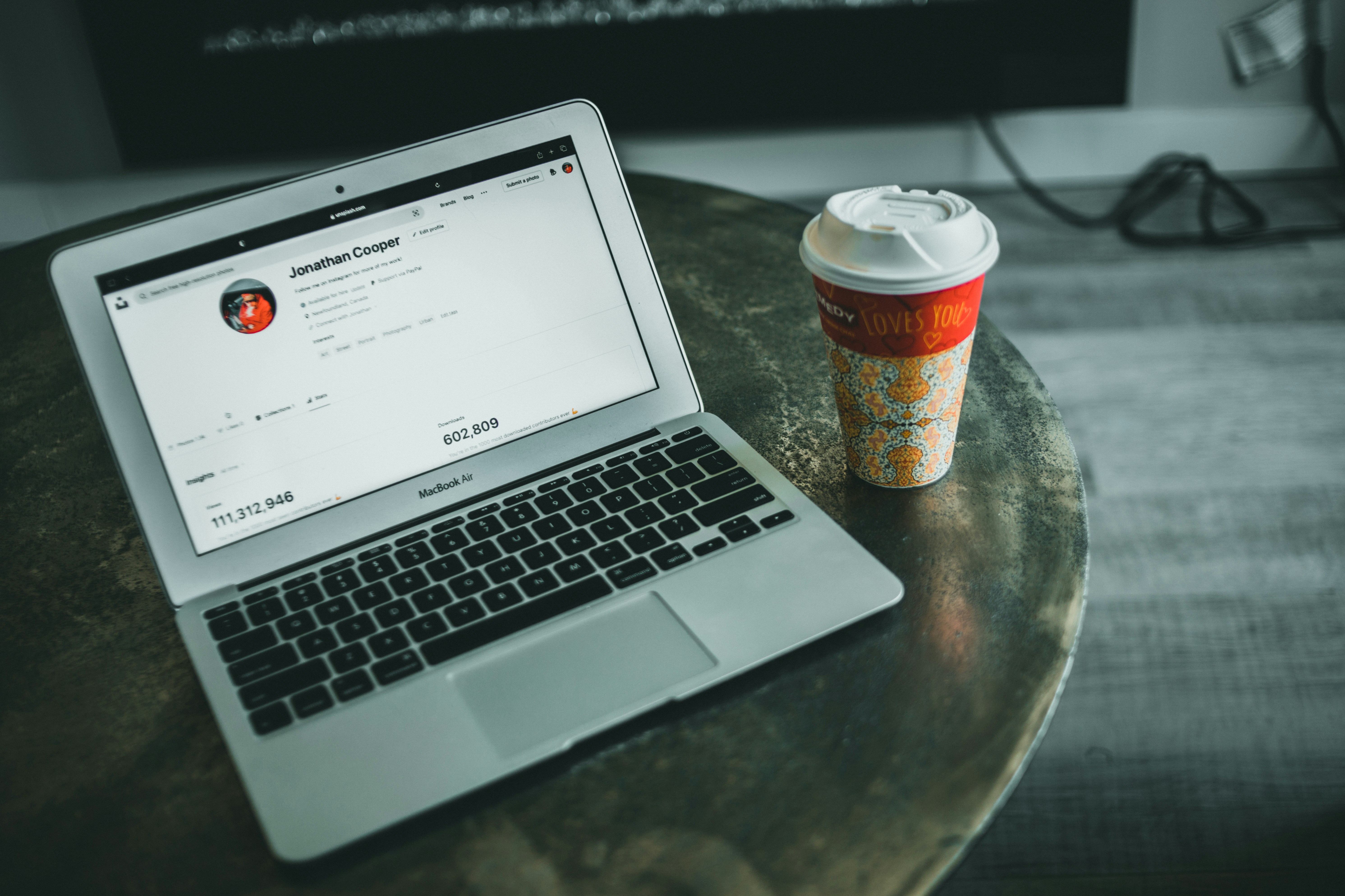 Fostering community engagement through blogging