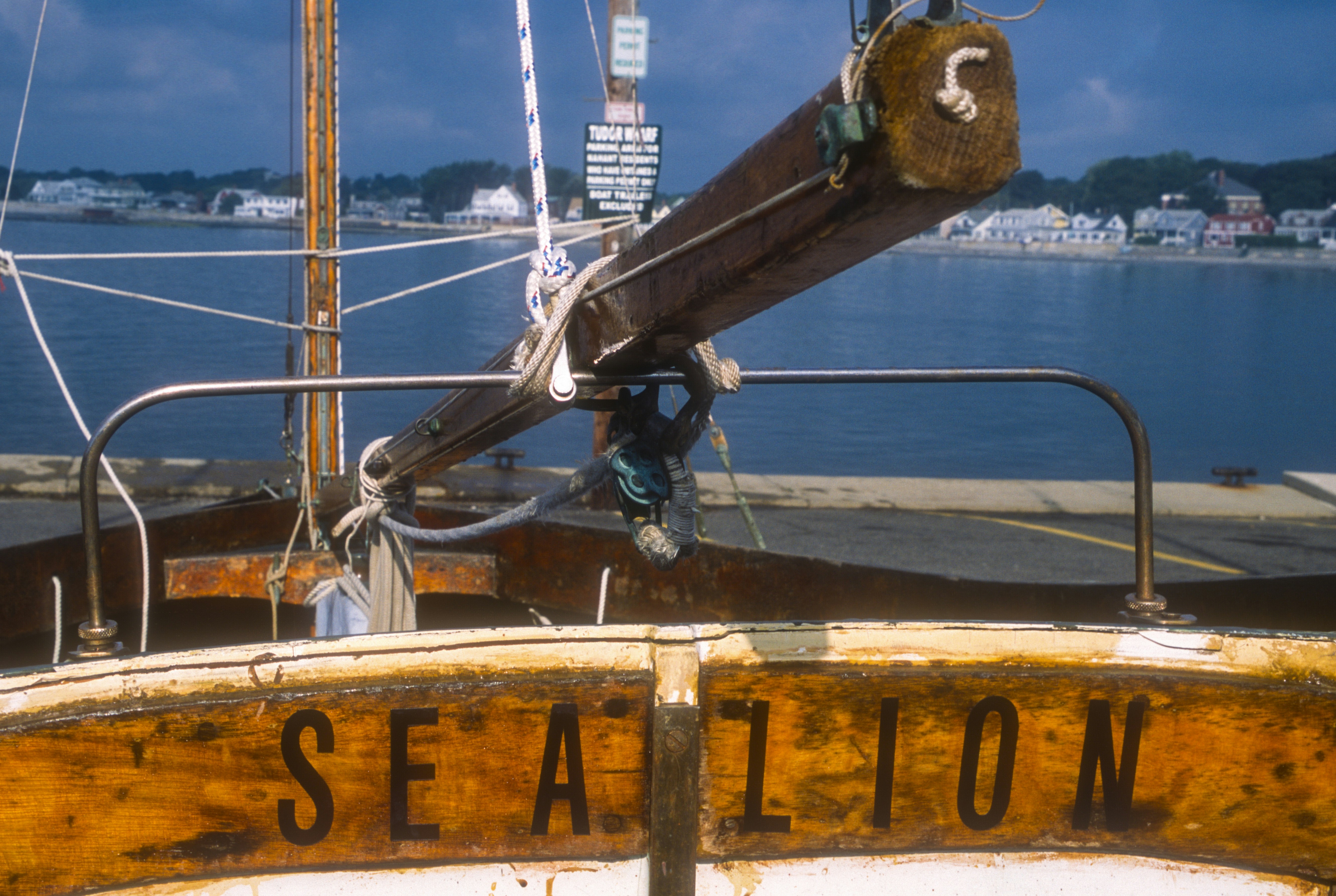 Images from a needed trip to New Hampshire back in the day. // shot on Fuji Velvia slide film, Canon A2E, 2003, scanned on Nikon CoolScan 4000.