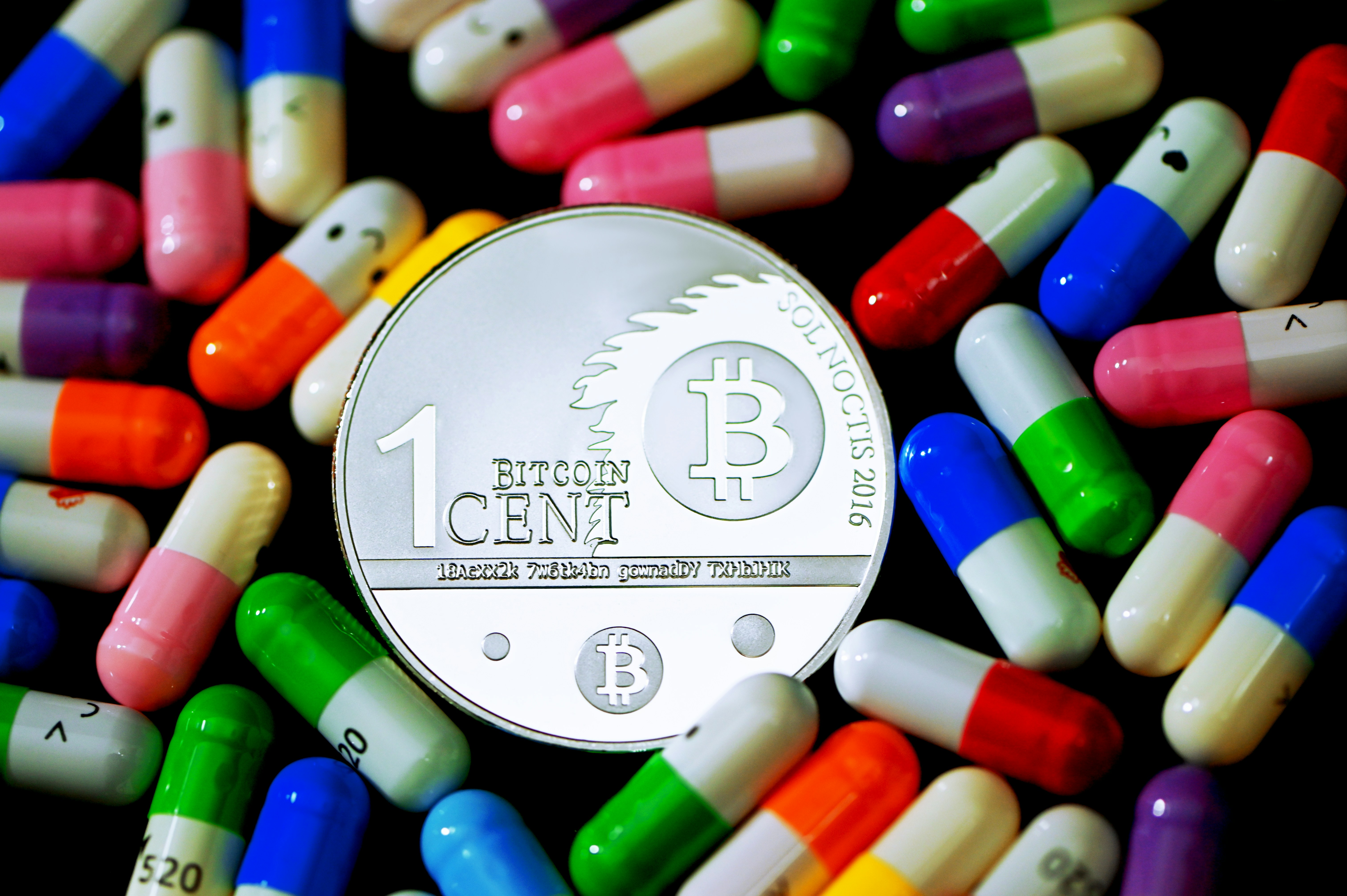 a close up of a bunch of pills