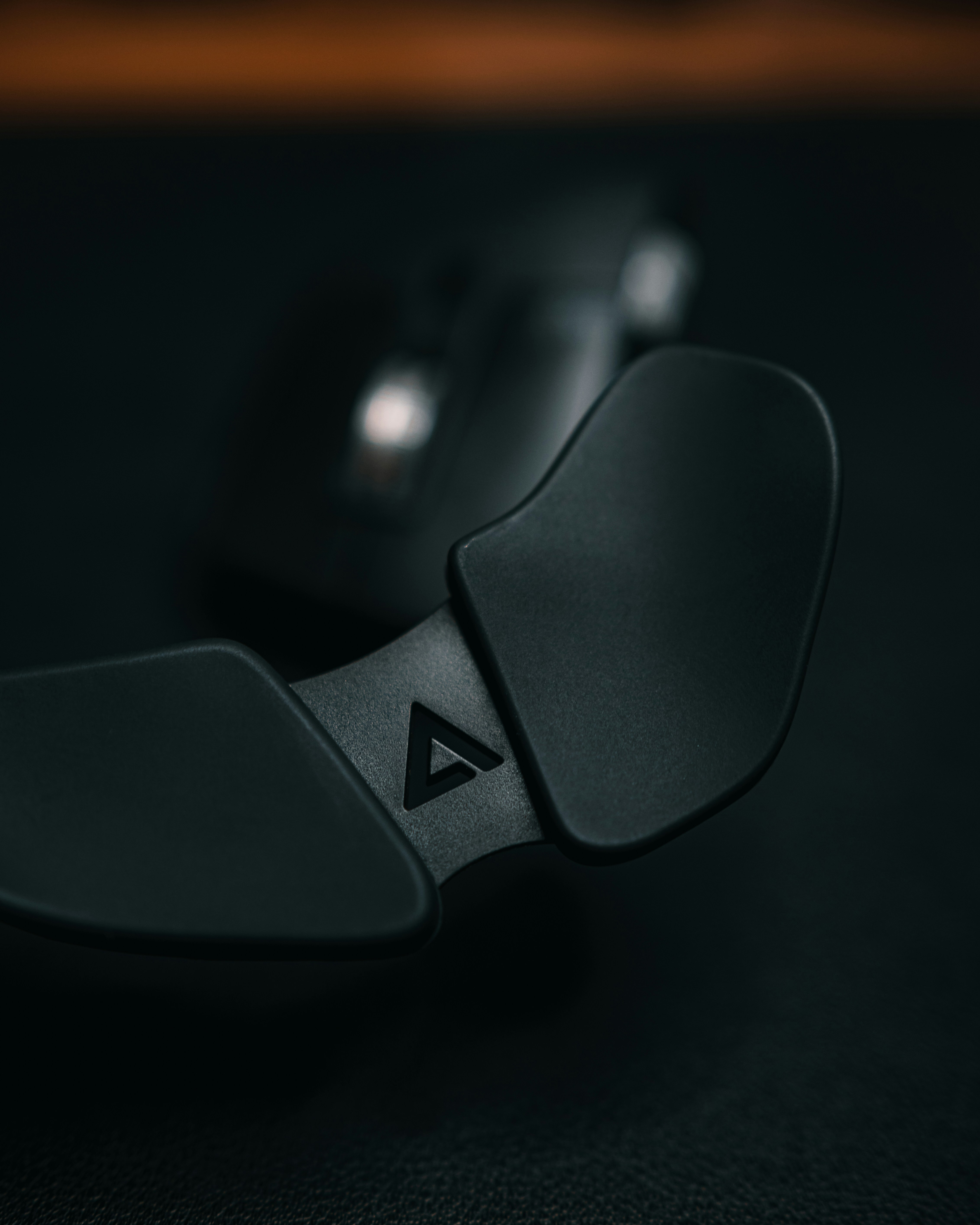 Nahaufnahme einer schwarzen Computermaus