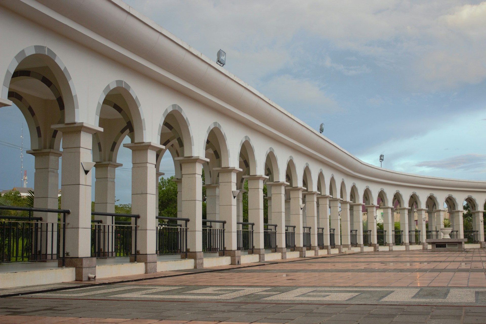 a row of arches on the side of a building