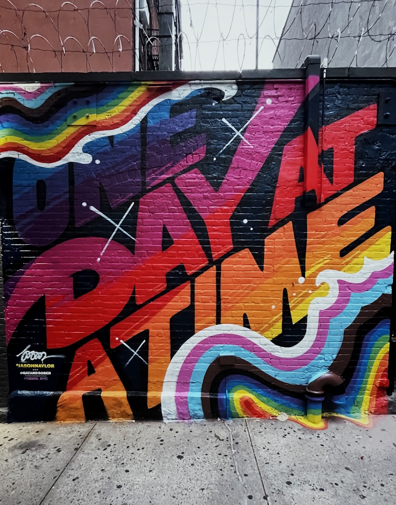 台中の彩虹眷村のカラフルな壁画