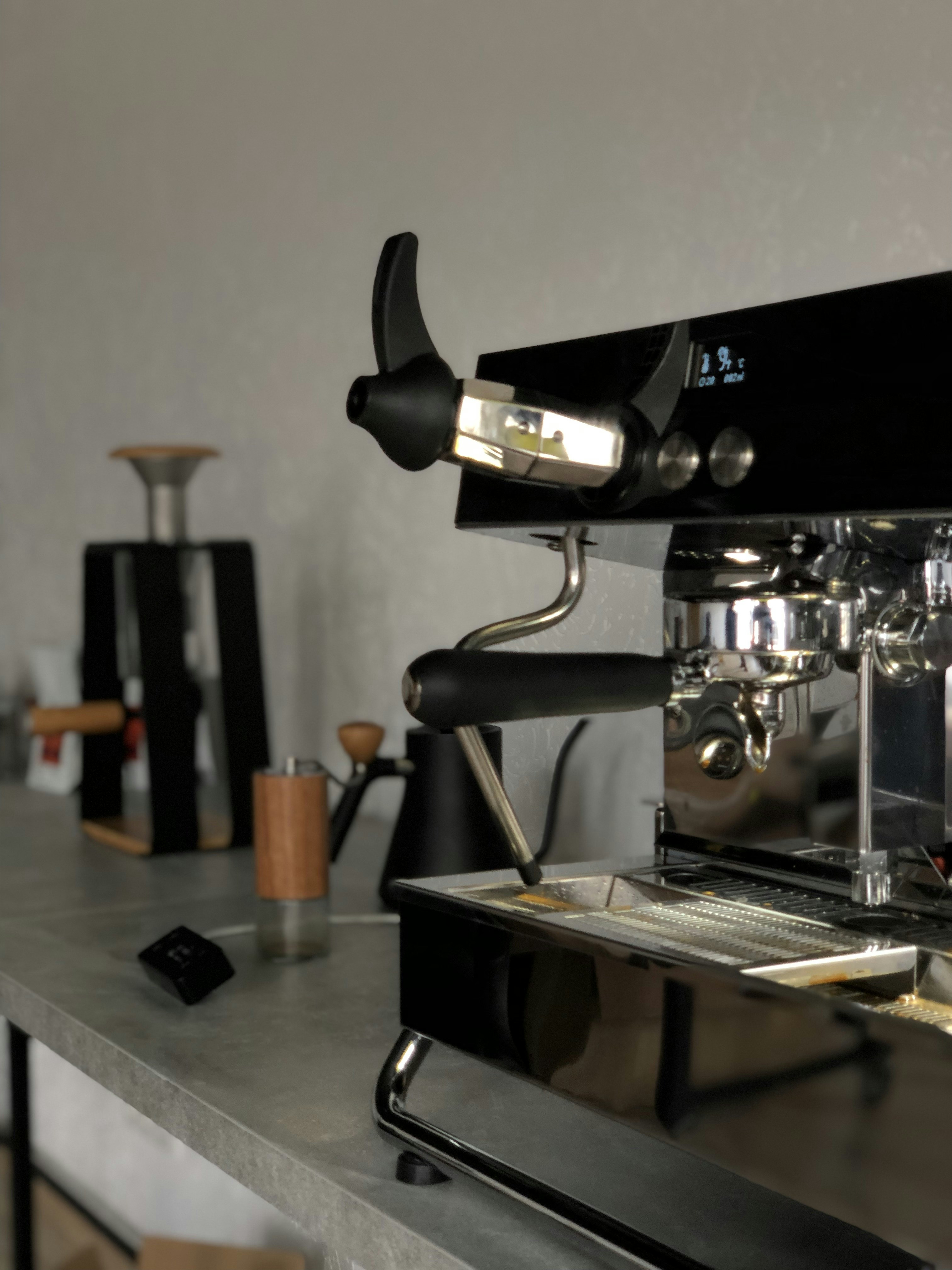 The Ultimate Guide to the Best Coffee Machines: Brew Your Perfect Cup