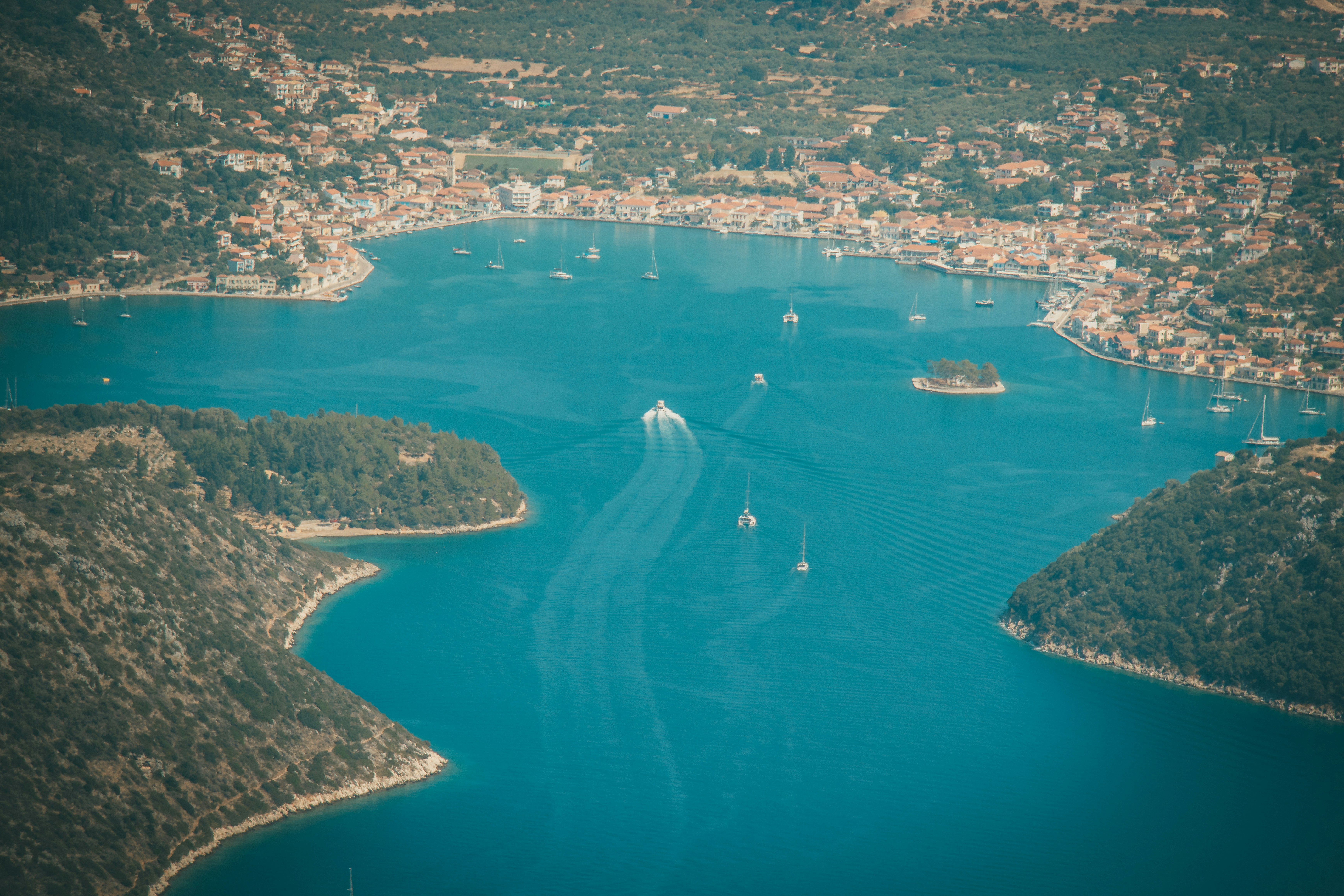 Photo by raimondklavins
