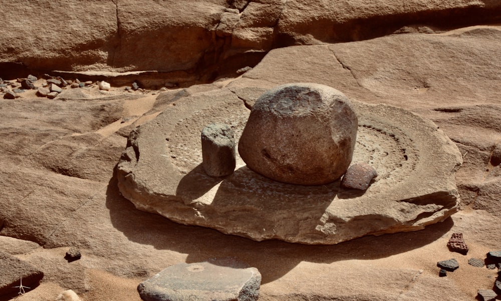 a rock with a small crack in the middle of it