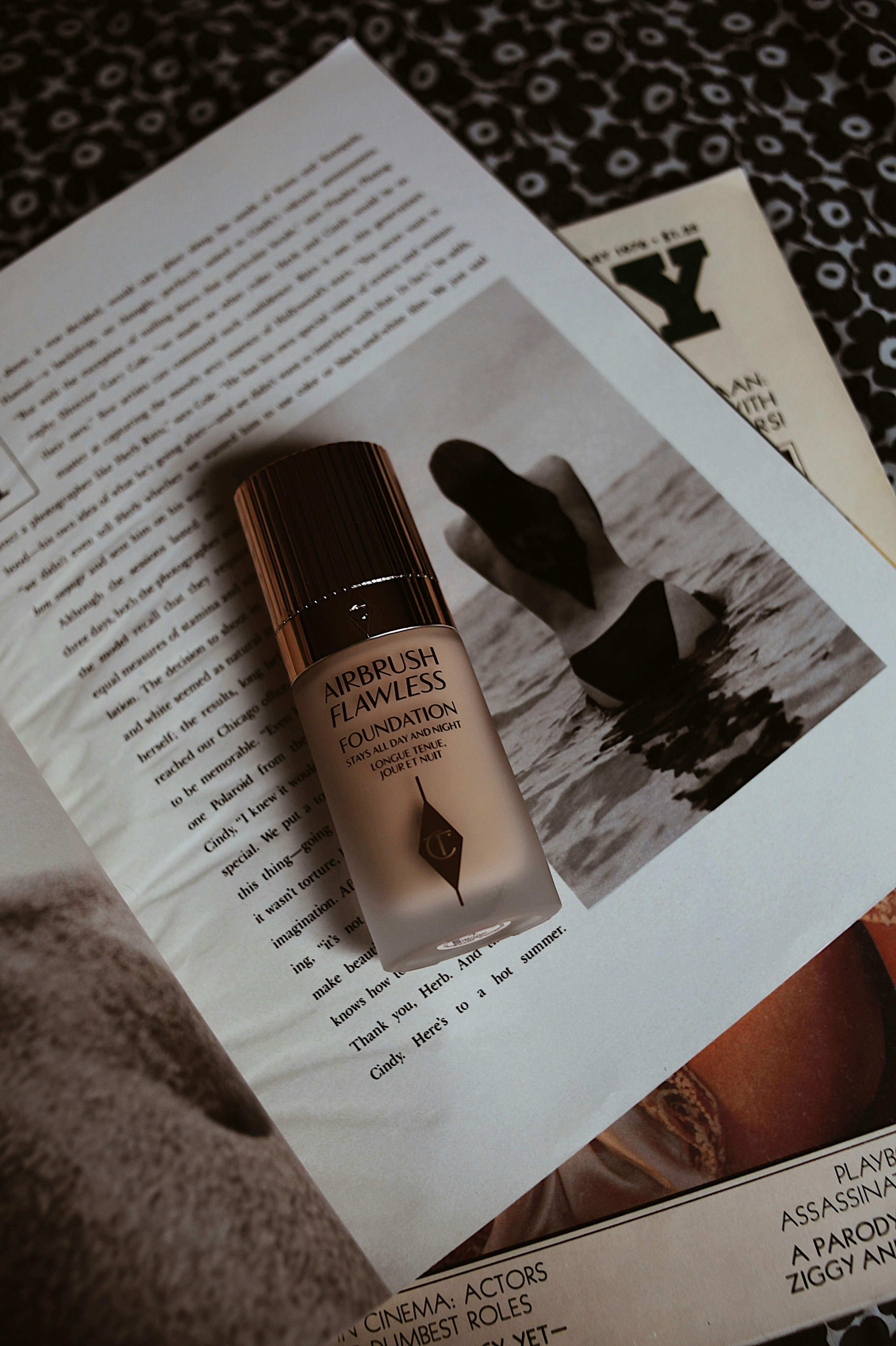 luxury makeup foundation aesthetic, wallpaper, Foundation Terbaik: Panduan Lengkap Memilih Alas Bedak 2024 2
