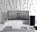 White Minimal Setup