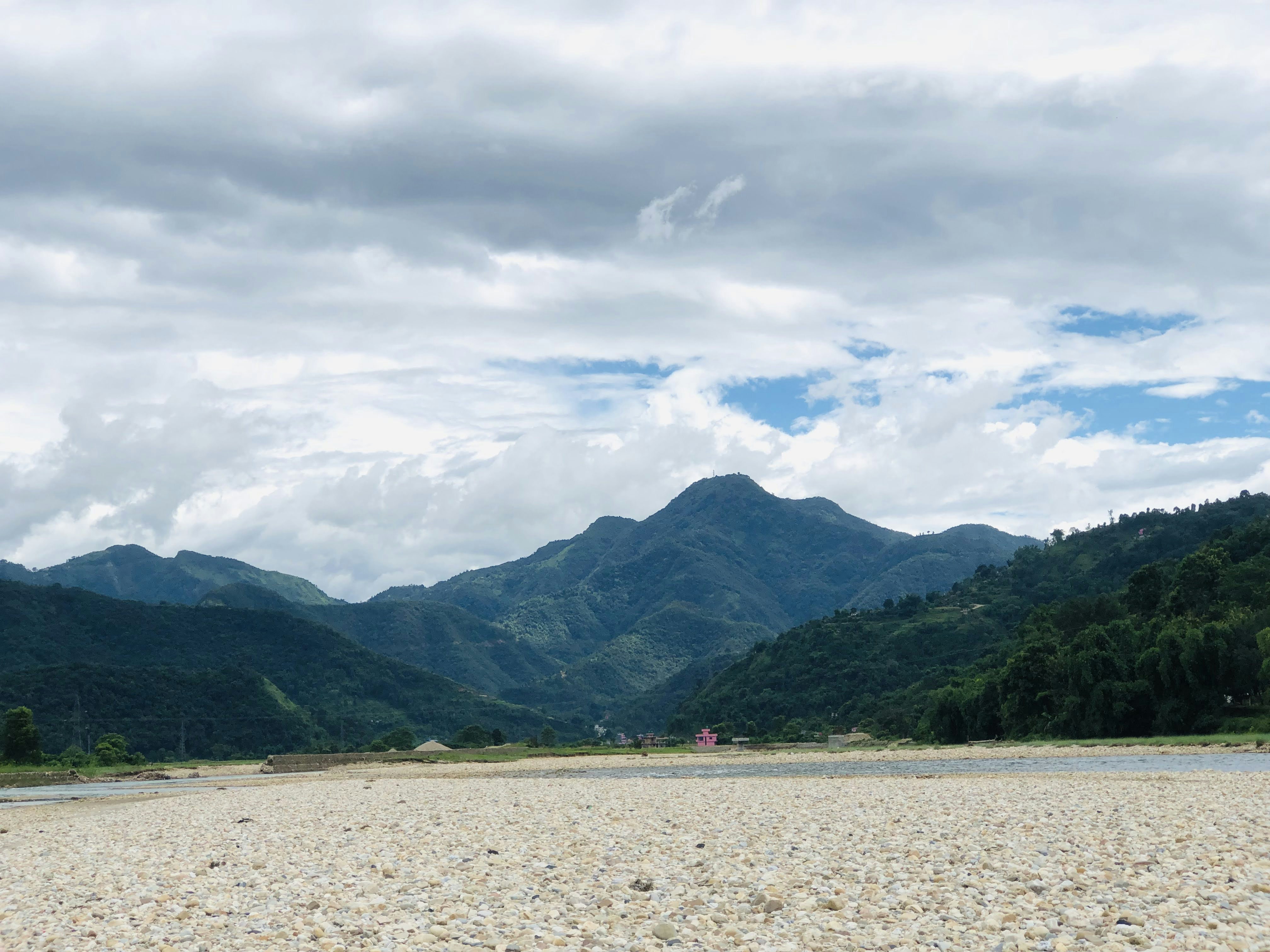 Photo by connectaryal