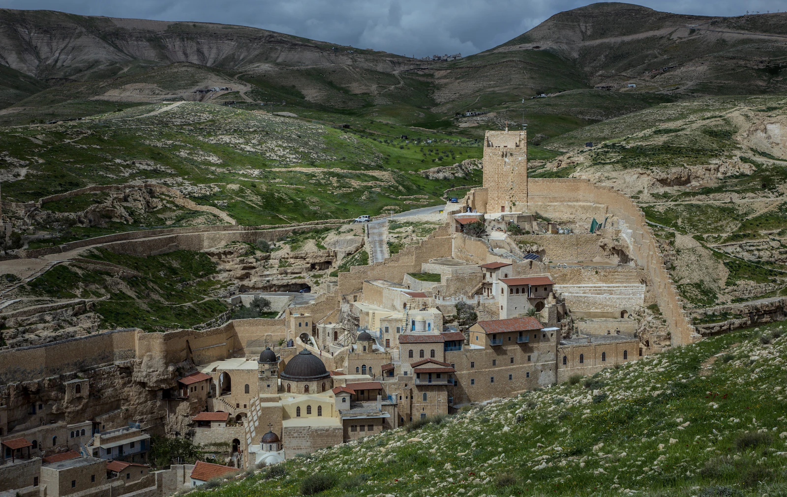 Mountain Communities for Walkers — scene
